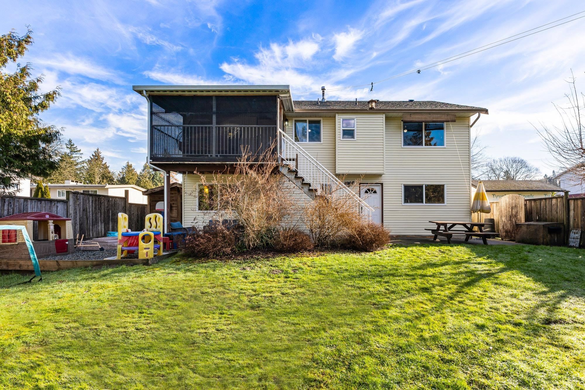 









4875


200

Street,
Langley,




BC
V3A 1L6

