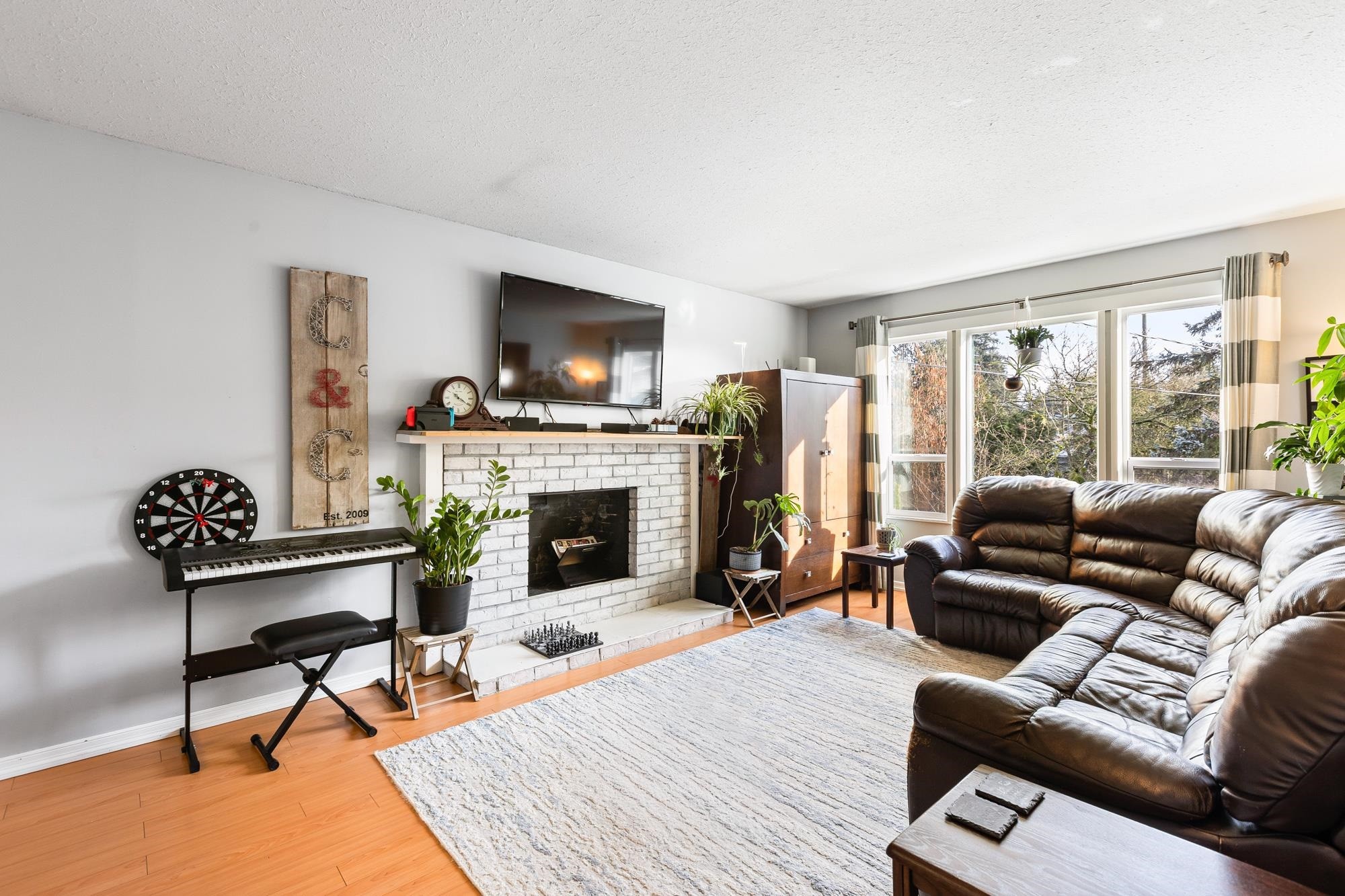 









4875


200

Street,
Langley,




BC
V3A 1L6

