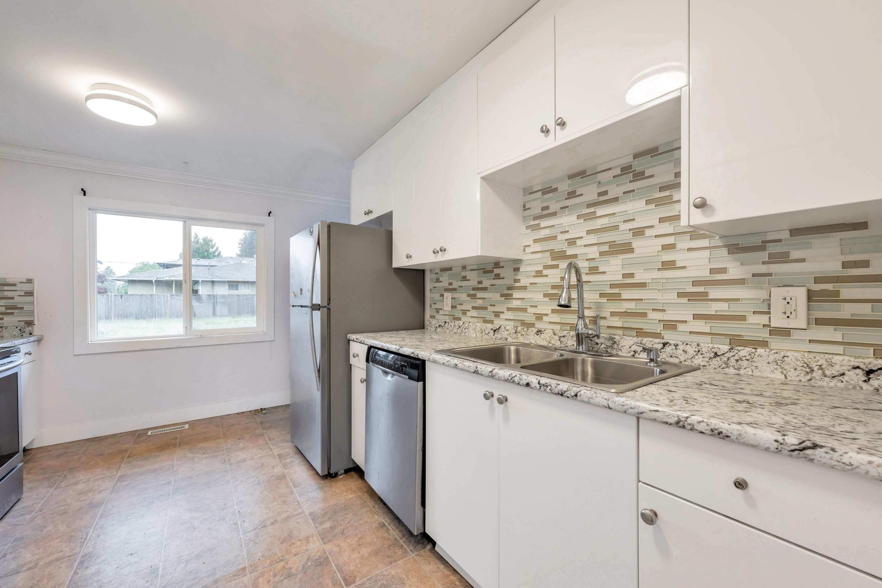 









7683


Hurd

Street,
Mission,




BC
V2V 3J5

