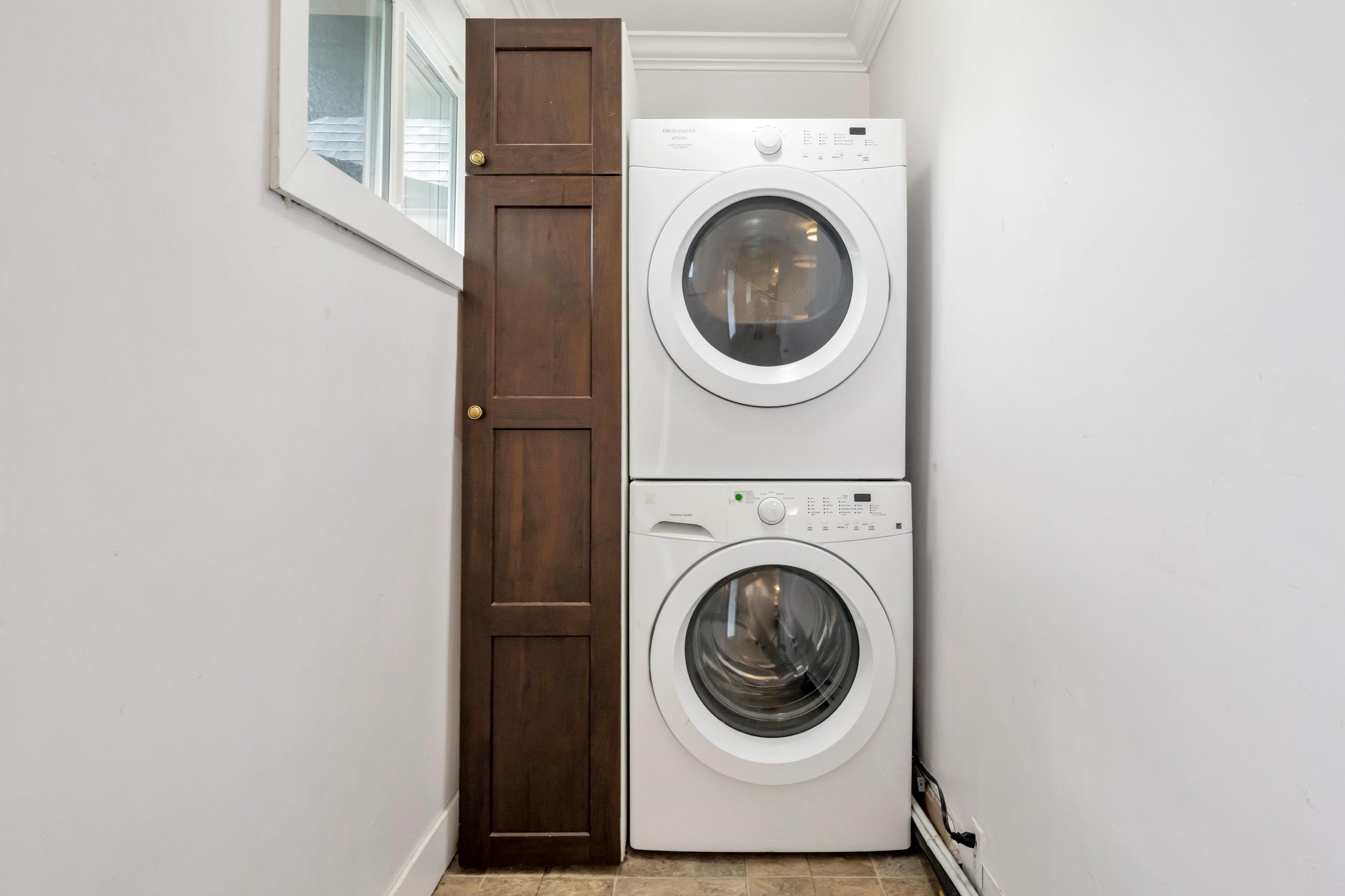 









7683


Hurd

Street,
Mission,




BC
V2V 3J5

