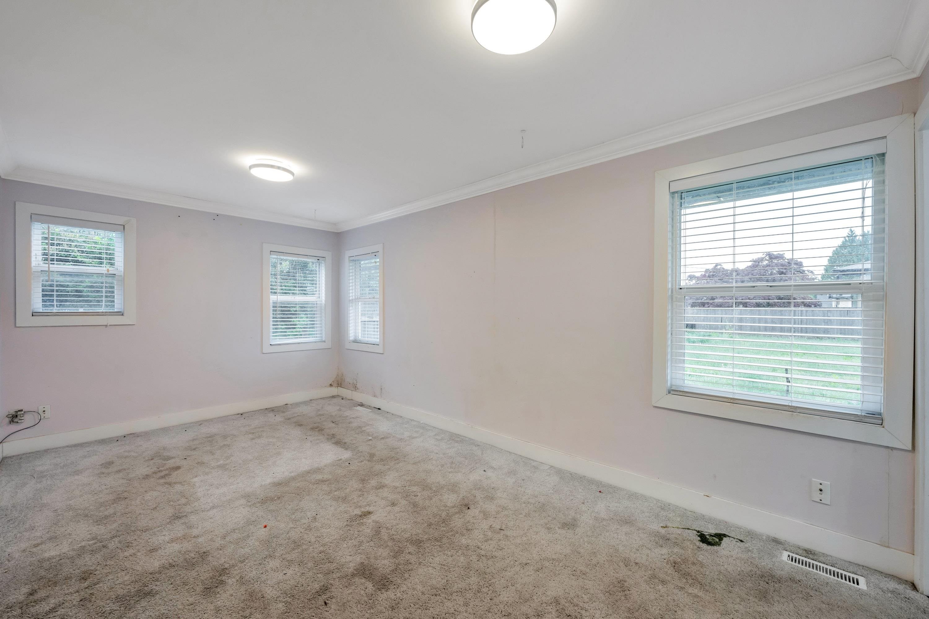 









7683


Hurd

Street,
Mission,




BC
V2V 3J5

