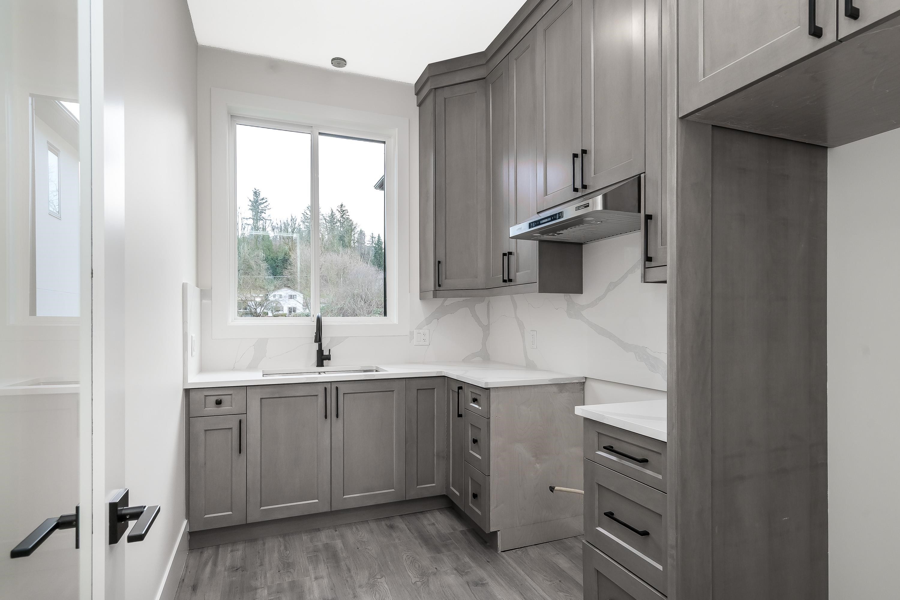 









34054


Hundert

Crescent,
Mission,




BC
V2V 0H9

