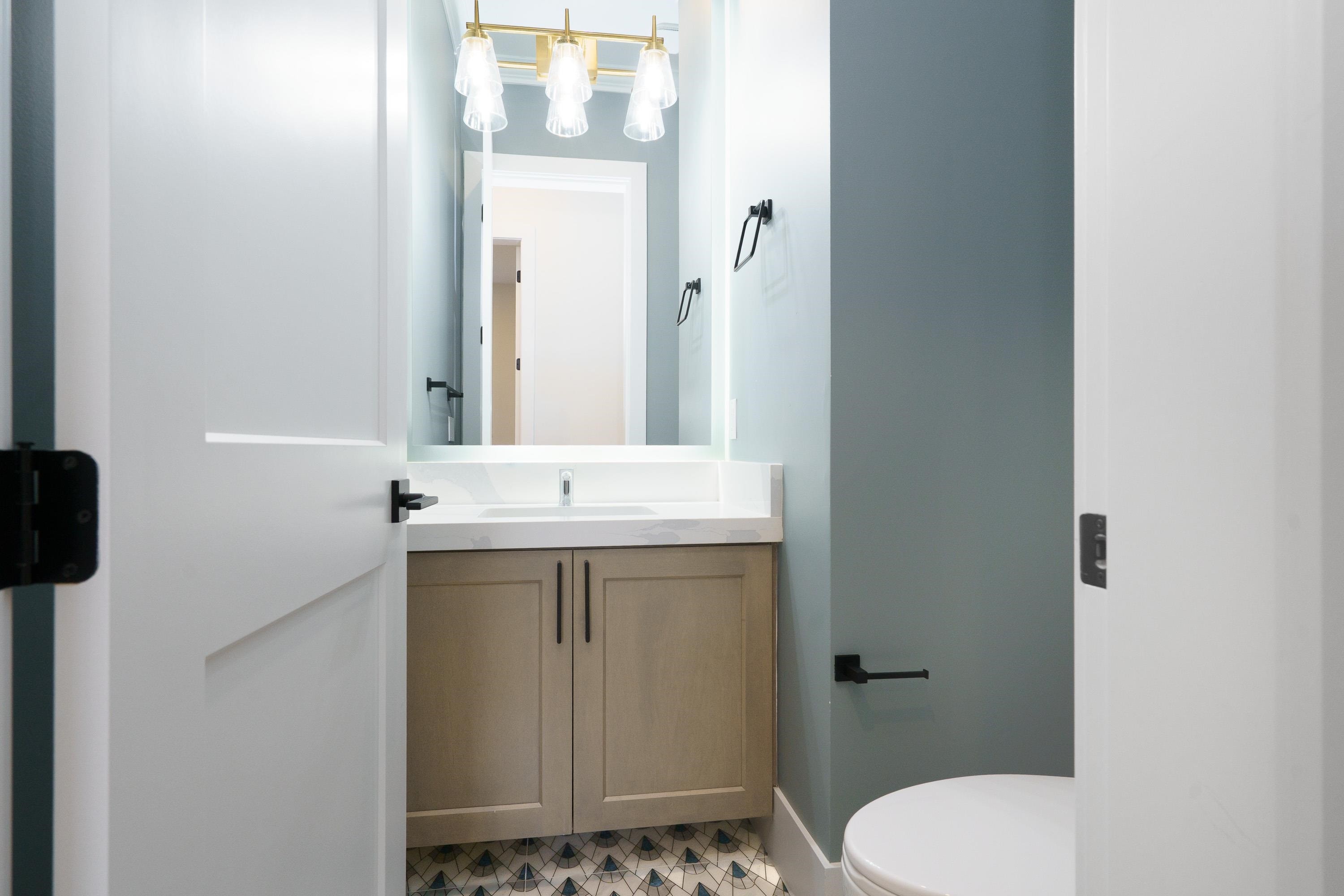 









34054


Hundert

Crescent,
Mission,




BC
V2V 0H9

