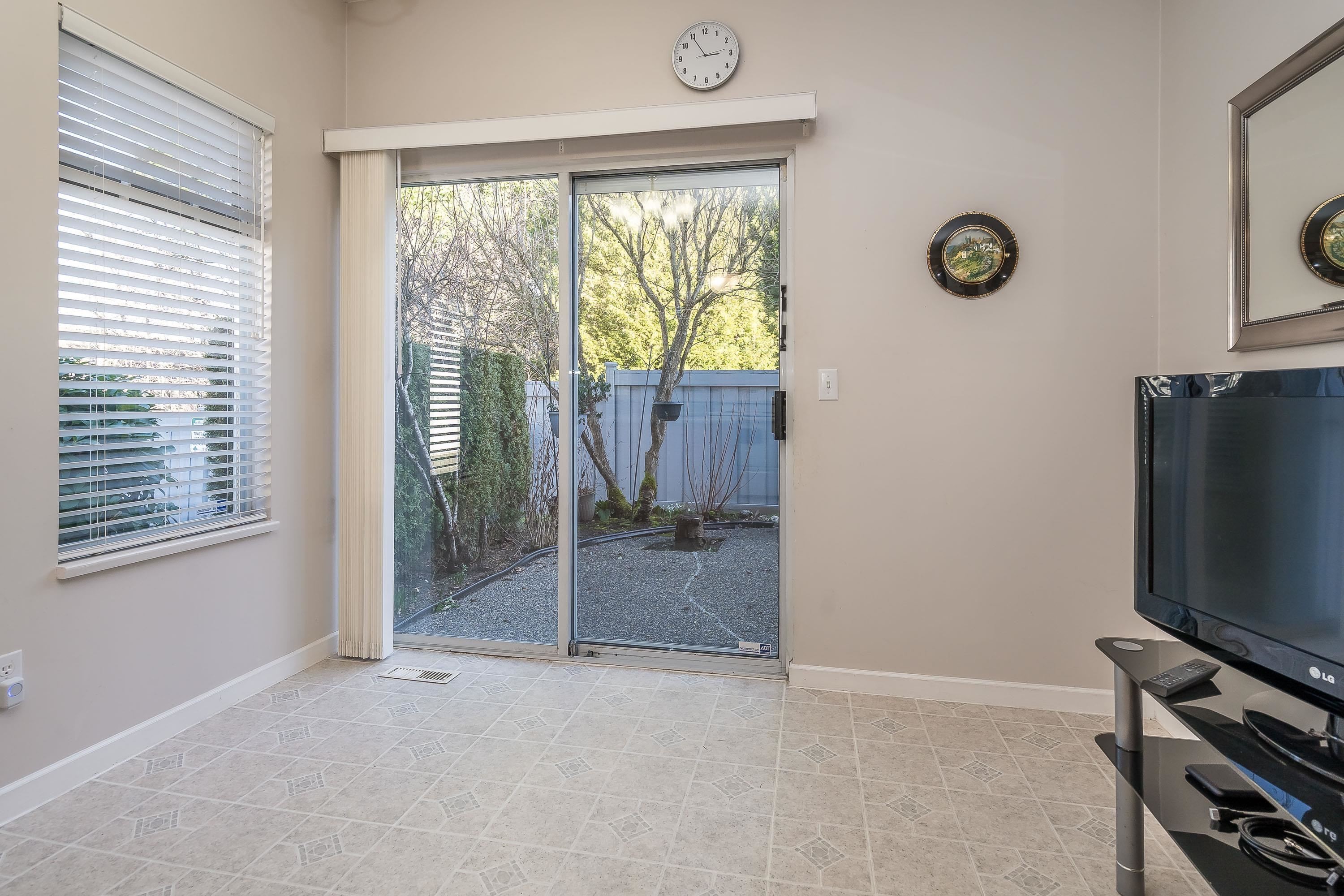 









9072


Fleetwood

Way, 115,
Surrey,




BC
V3R 0M6

