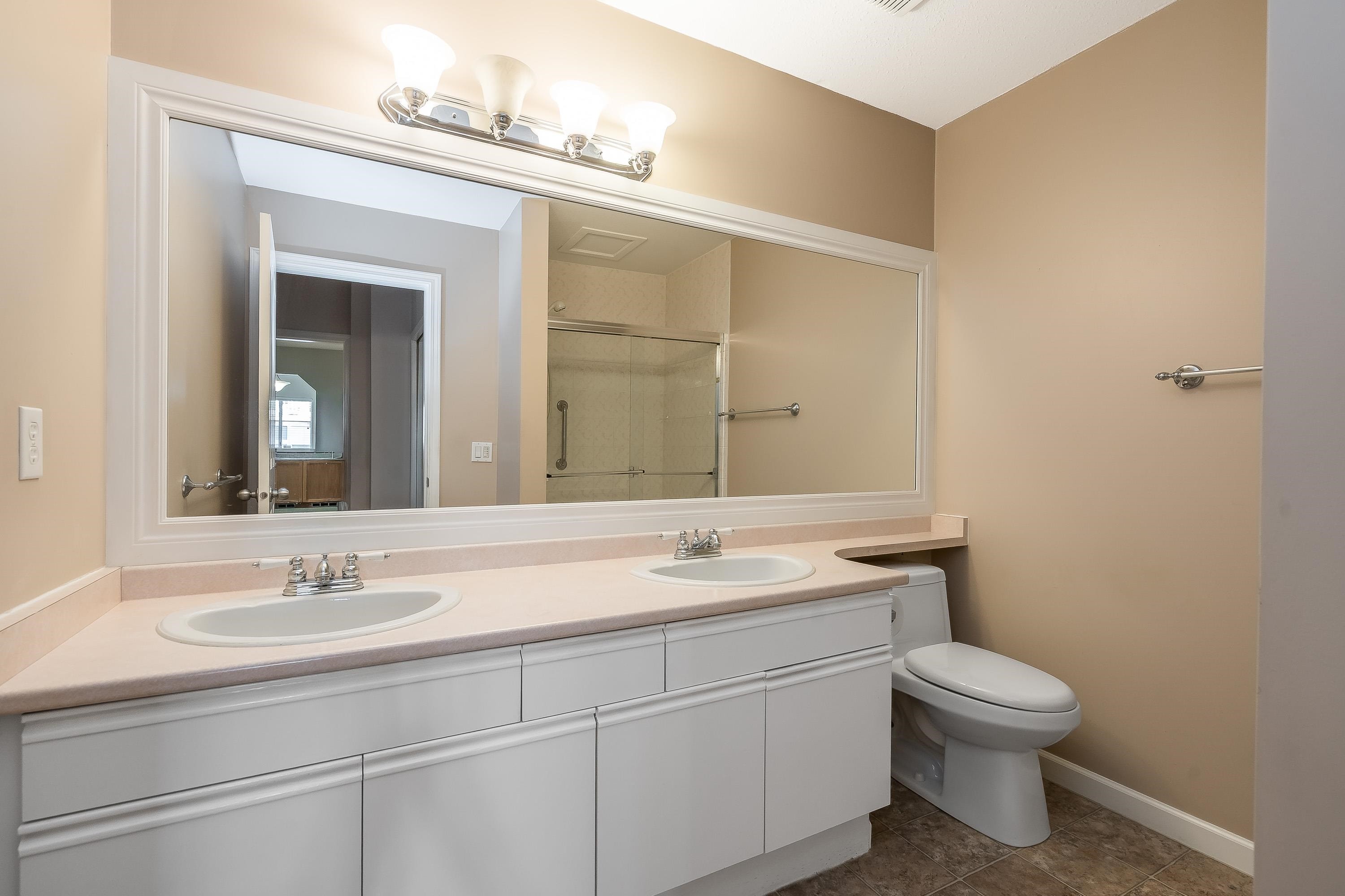 









9072


Fleetwood

Way, 115,
Surrey,




BC
V3R 0M6

