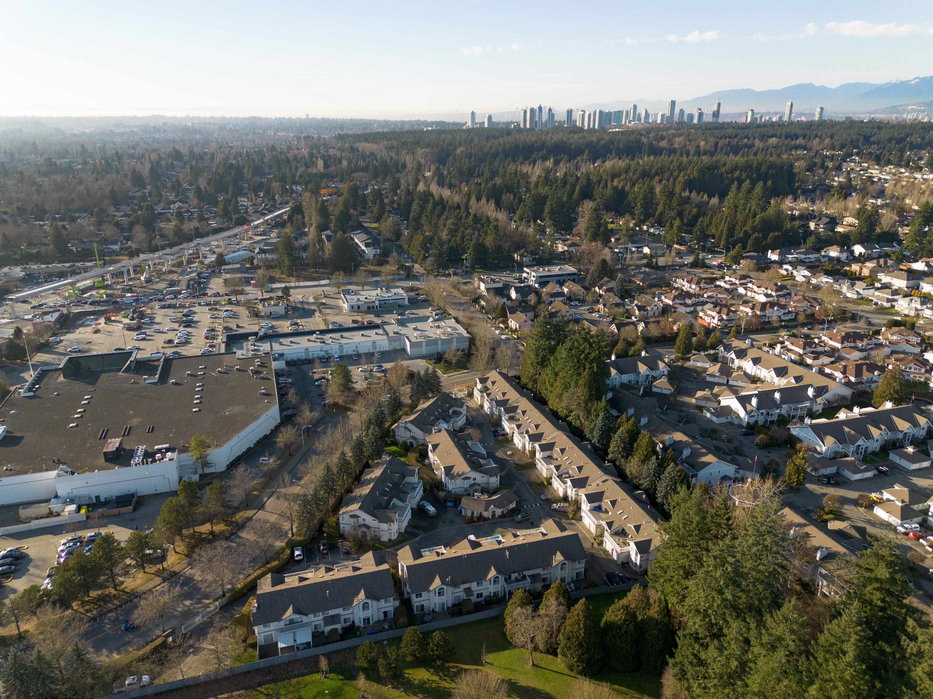 









9072


Fleetwood

Way, 115,
Surrey,




BC
V3R 0M6

