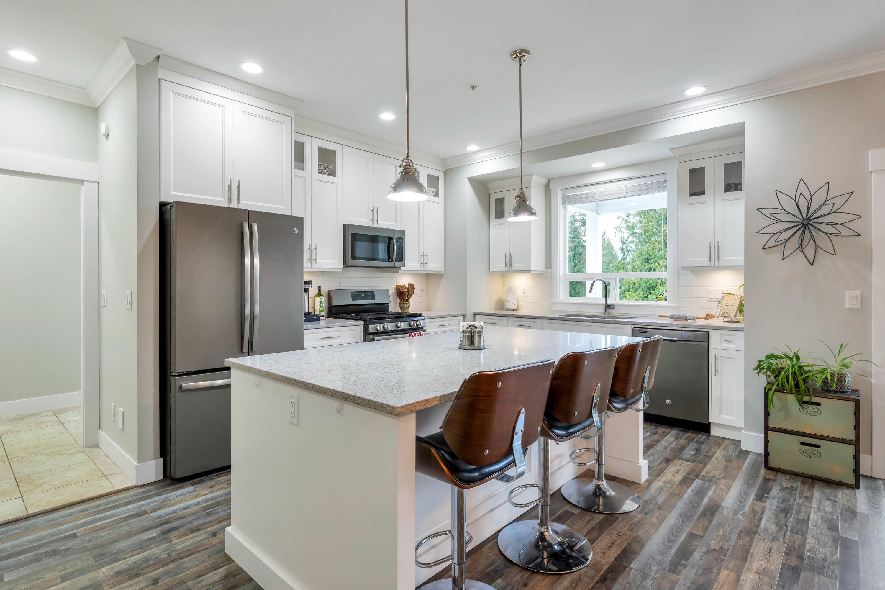 









31221


Silverhill

Avenue,
Mission,




BC
V4S 1G8

