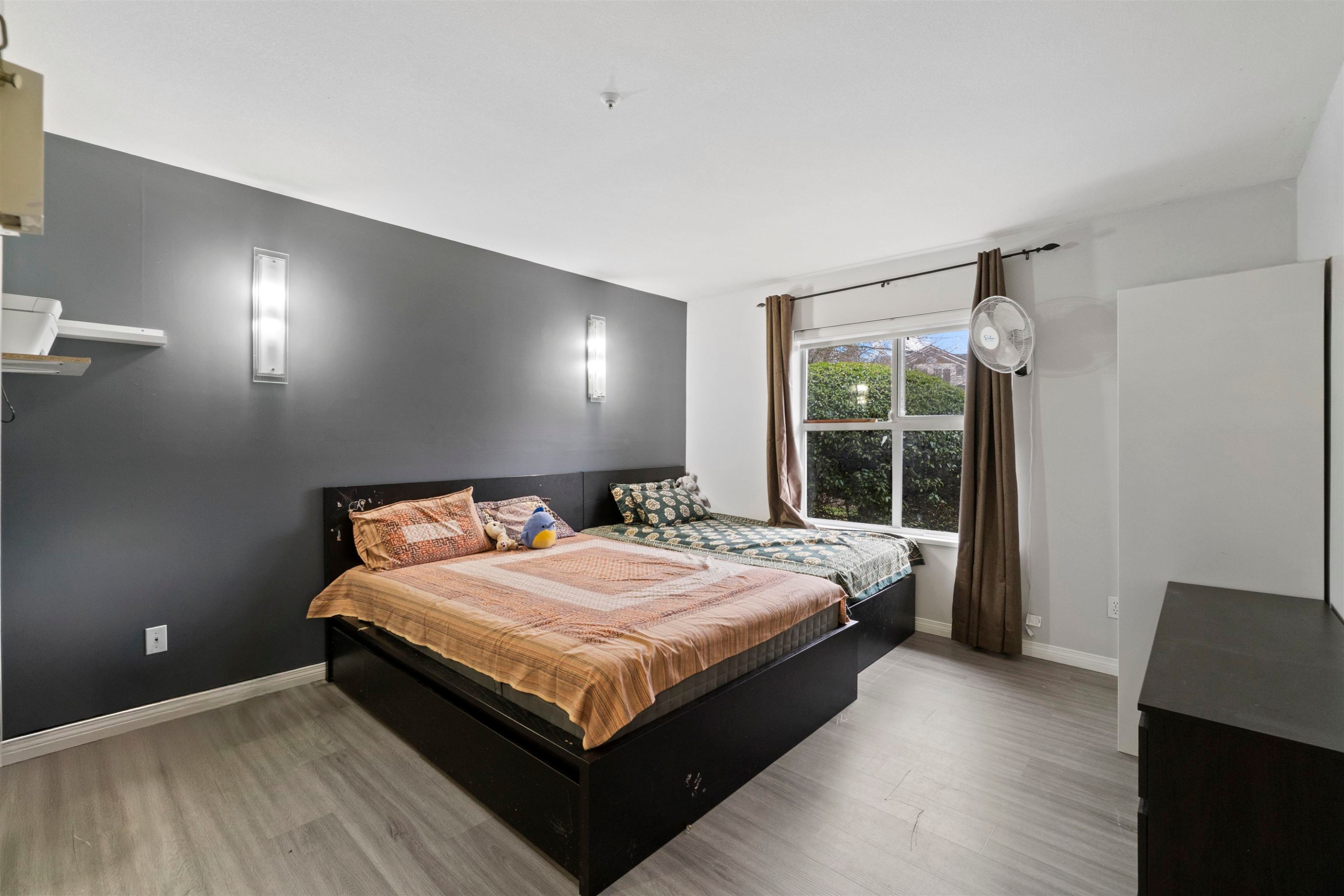 









7435


121a

Street, 103,
Surrey,




BC
V3W 0W8

