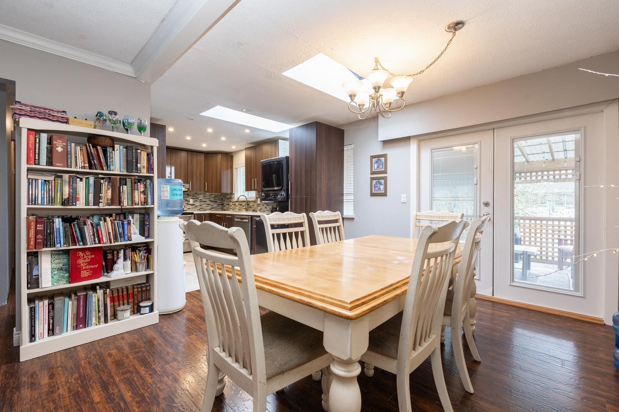 









27283


29

Avenue,
Langley,




BC
V4W 3J8

