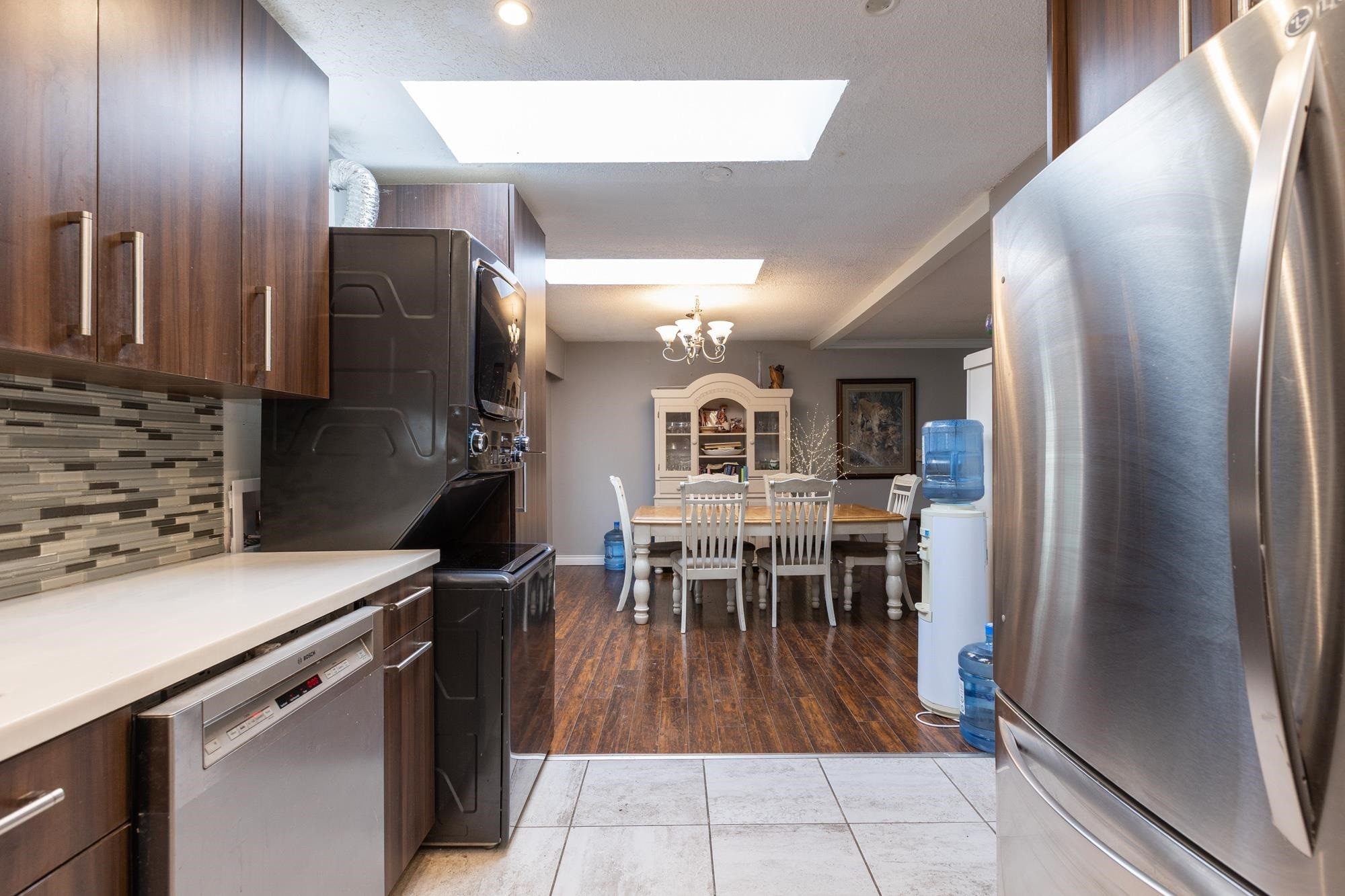 









27283


29

Avenue,
Langley,




BC
V4W 3J8

