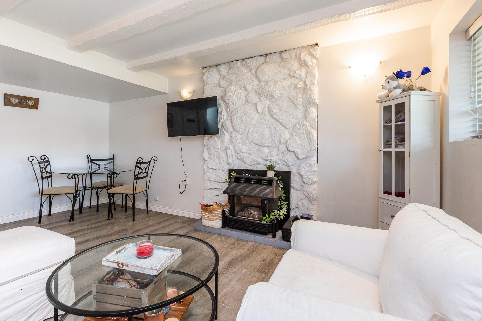 









27283


29

Avenue,
Langley,




BC
V4W 3J8

