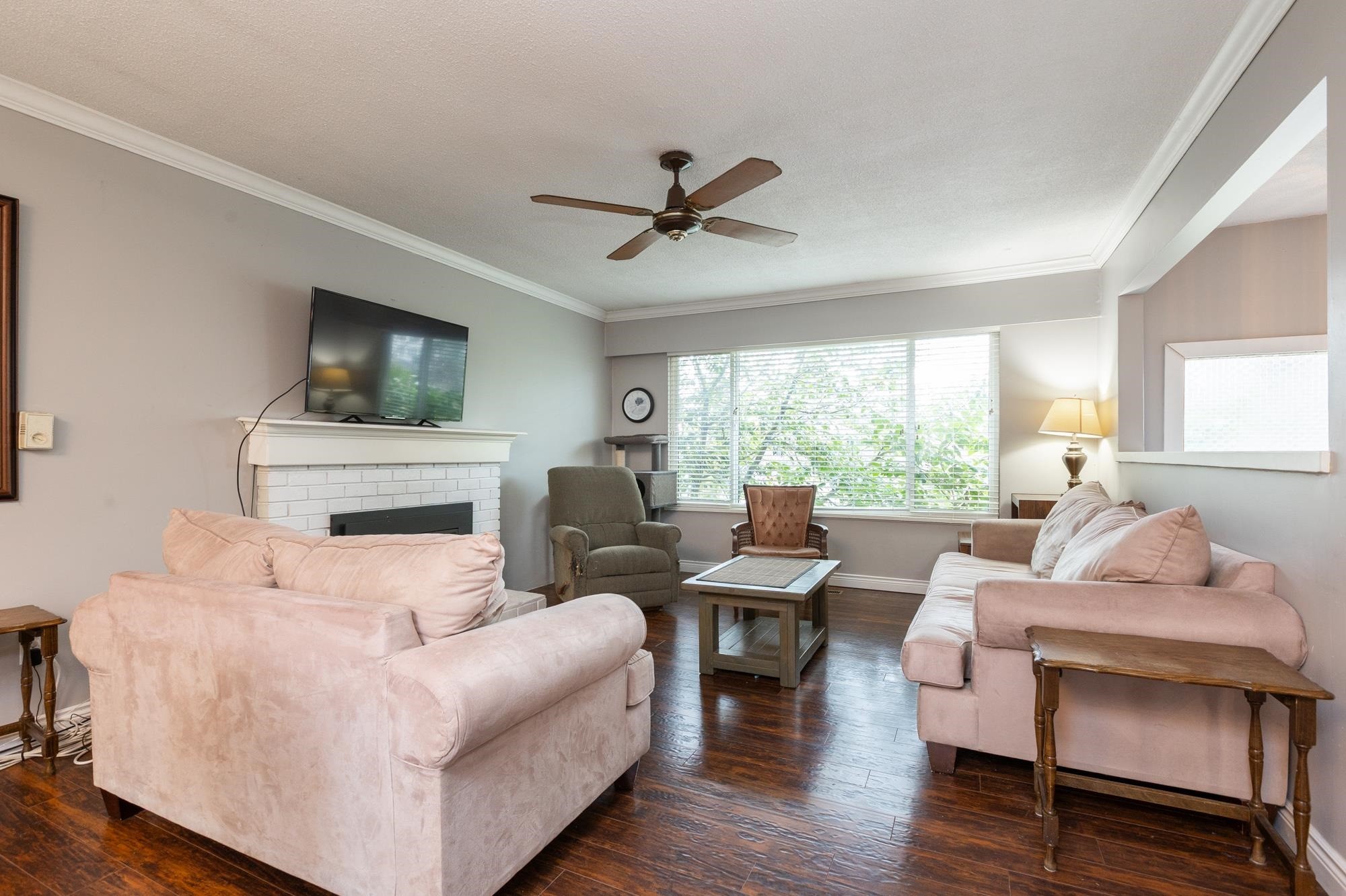 









27283


29

Avenue,
Langley,




BC
V4W 3J8

