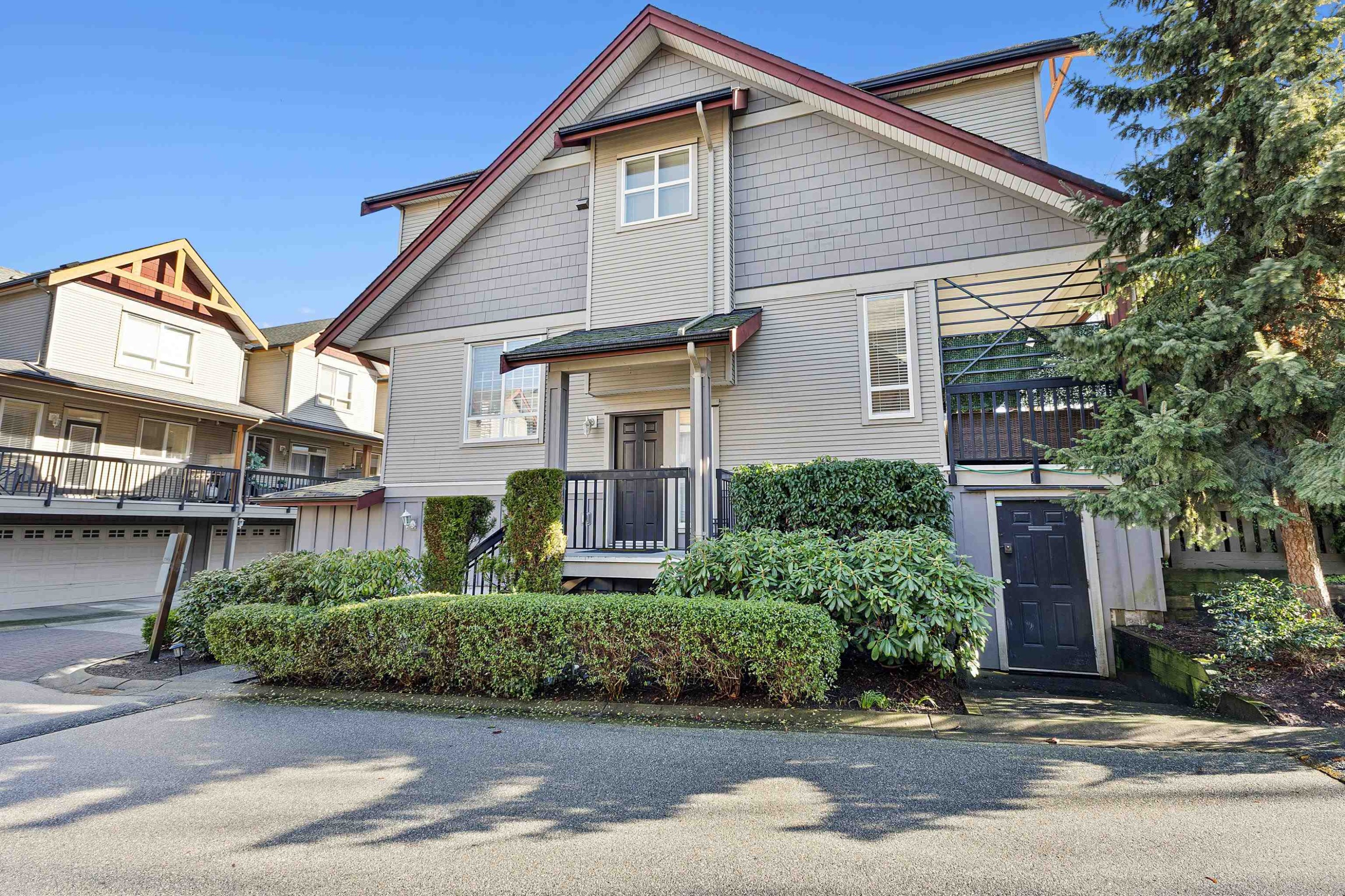 









16772


61

Avenue, 17,
Surrey,




BC
V3S 4P2

