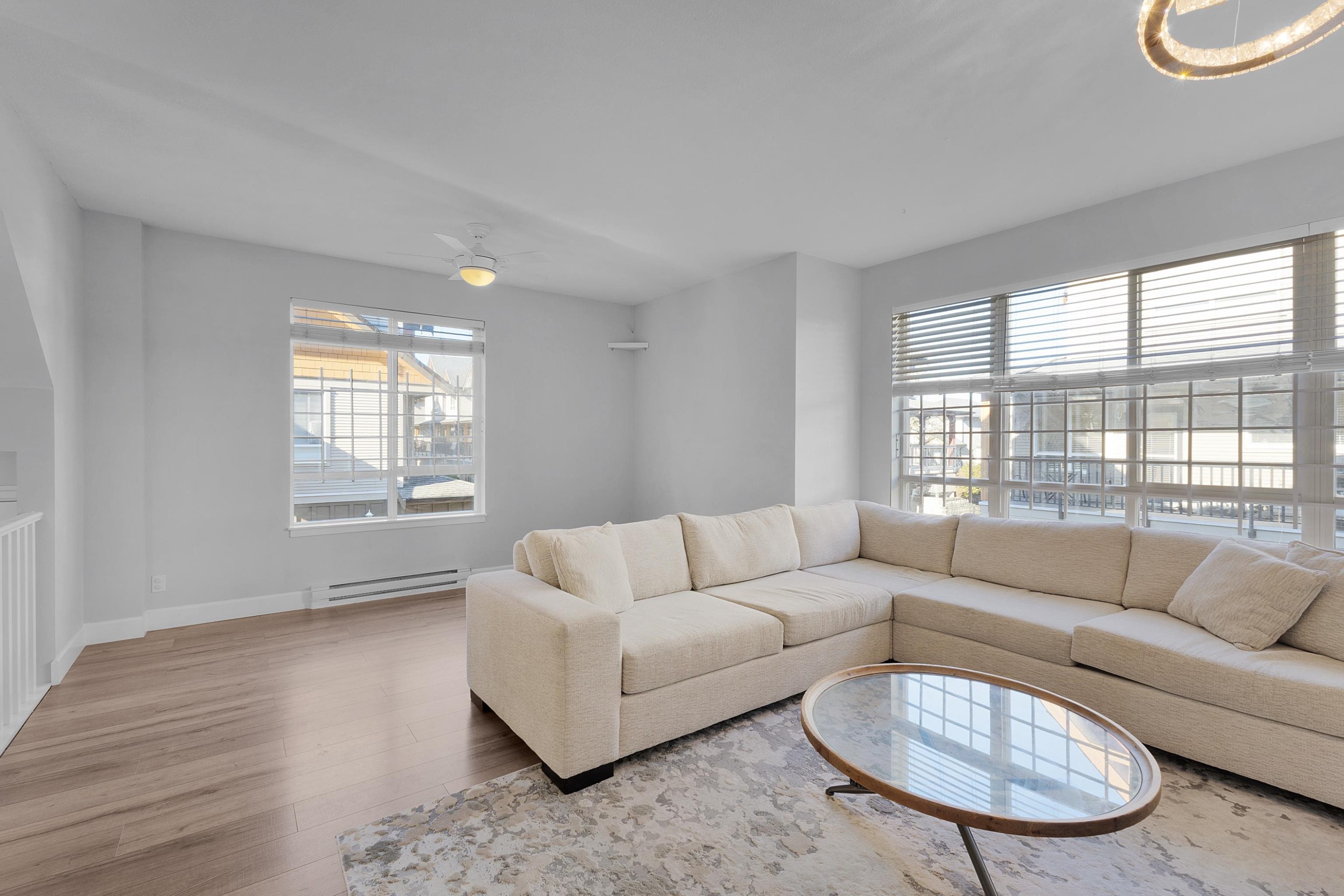 









16772


61

Avenue, 17,
Surrey,




BC
V3S 4P2

