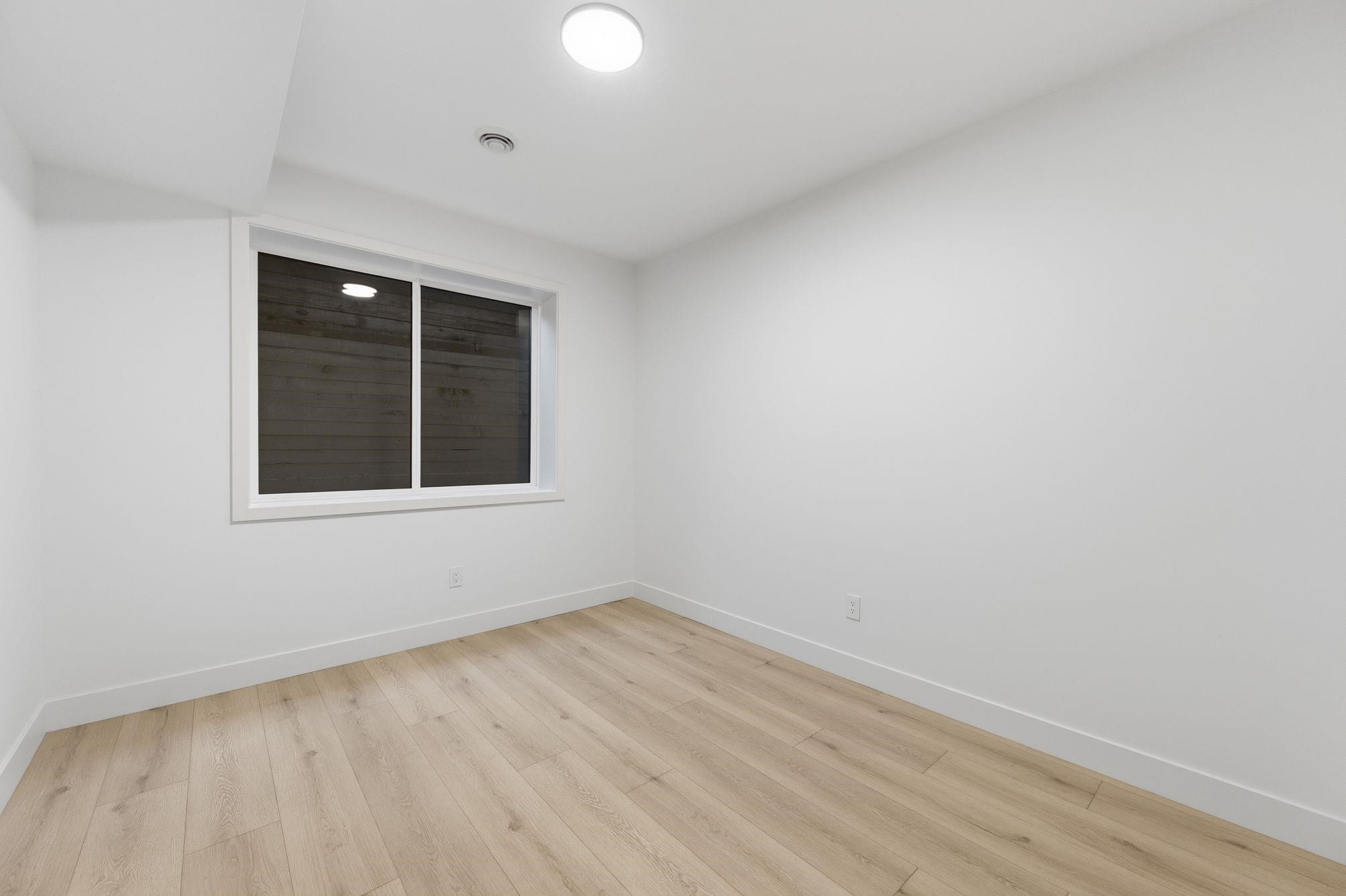 









8186


117

Street,
Delta,




BC
V4C 7A6

