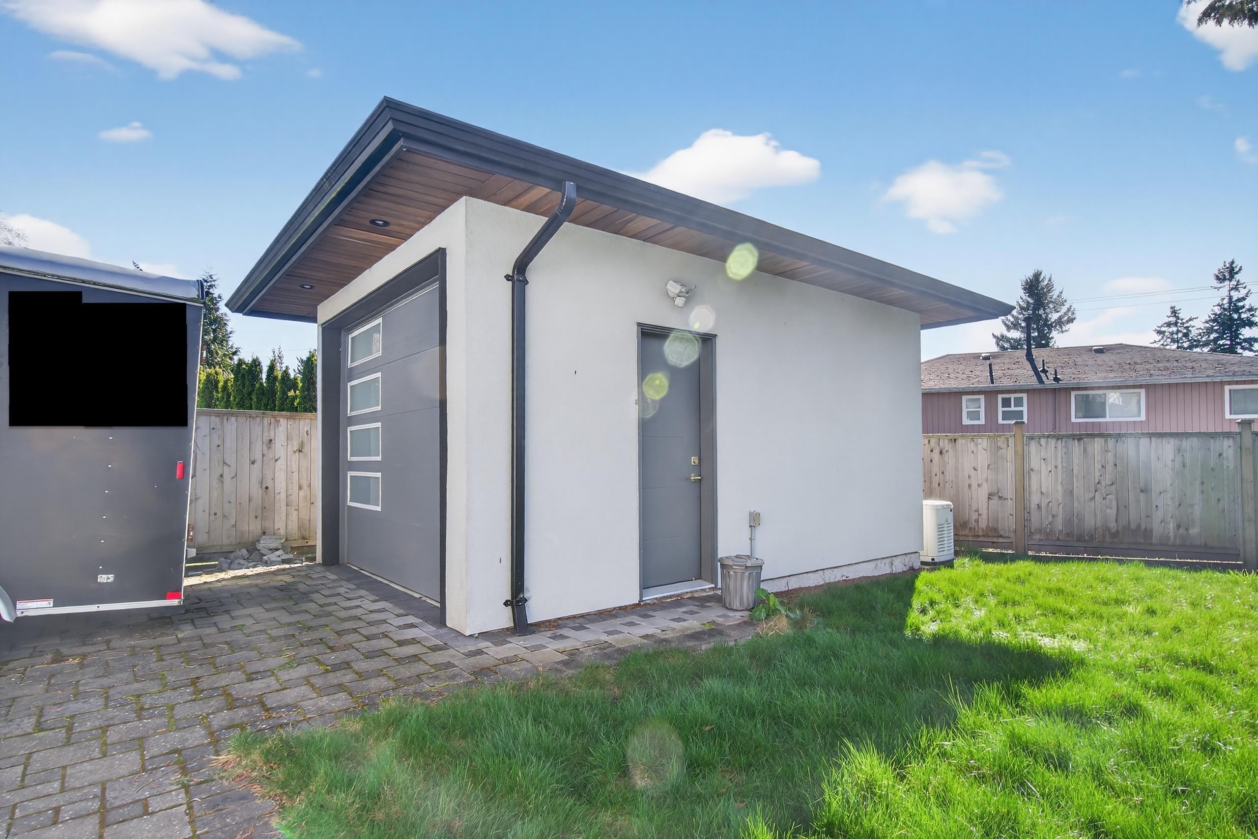 









11890


Gilmour

Crescent,
Delta,




BC
V4C 1L1


