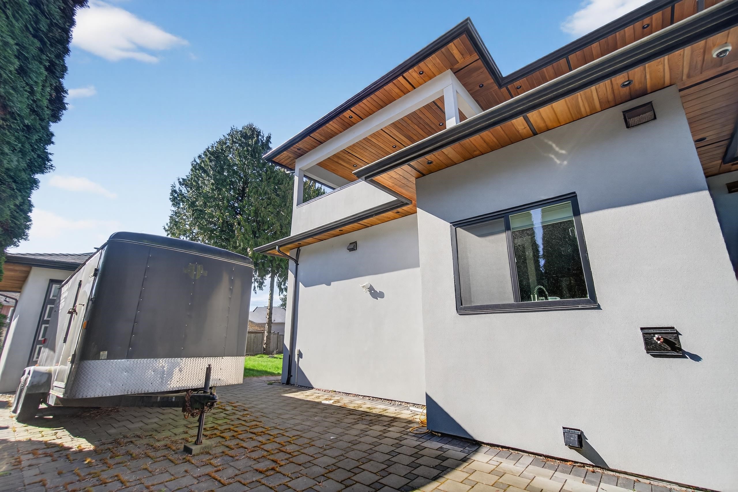 









11890


Gilmour

Crescent,
Delta,




BC
V4C 1L1

