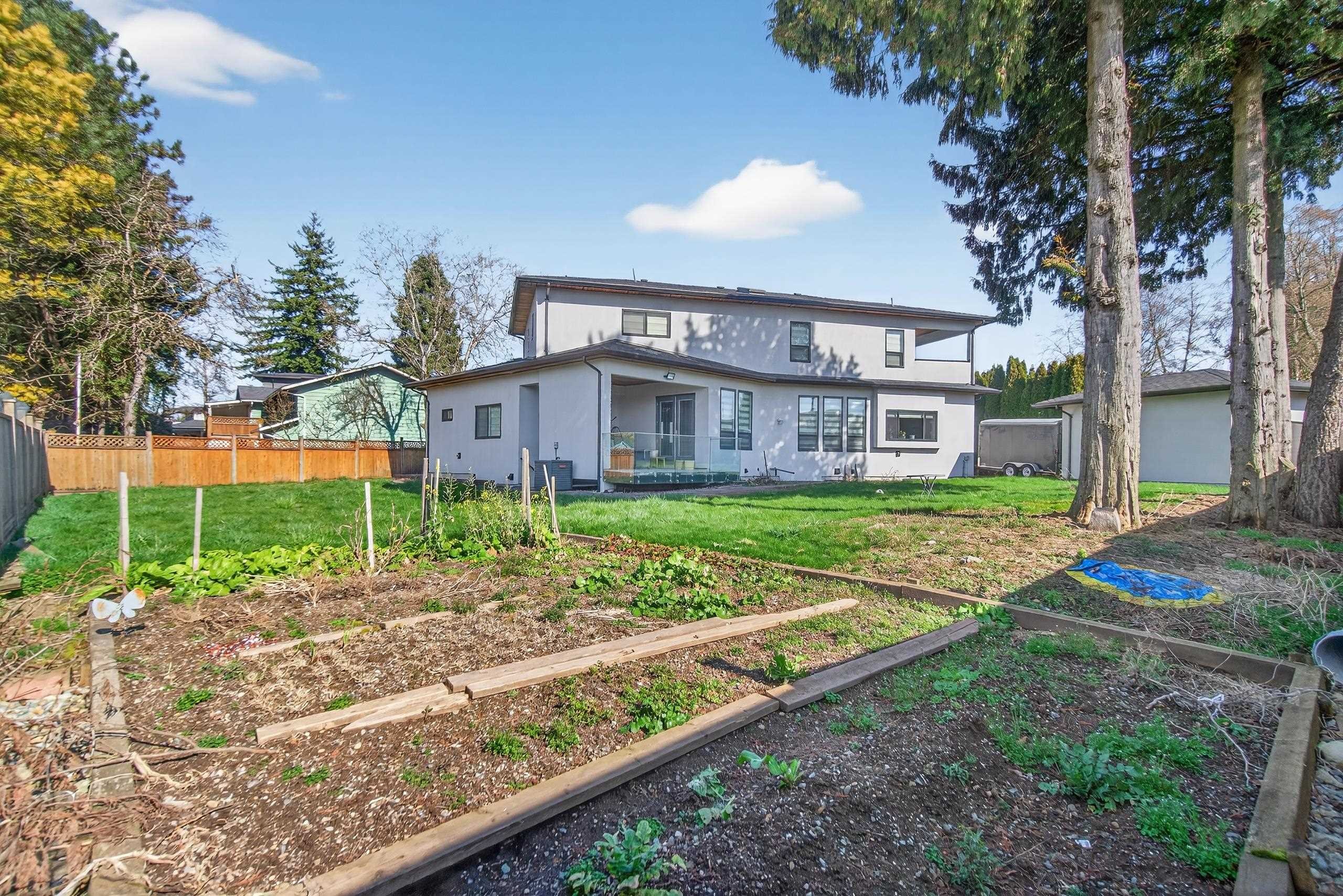 









11890


Gilmour

Crescent,
Delta,




BC
V4C 1L1

