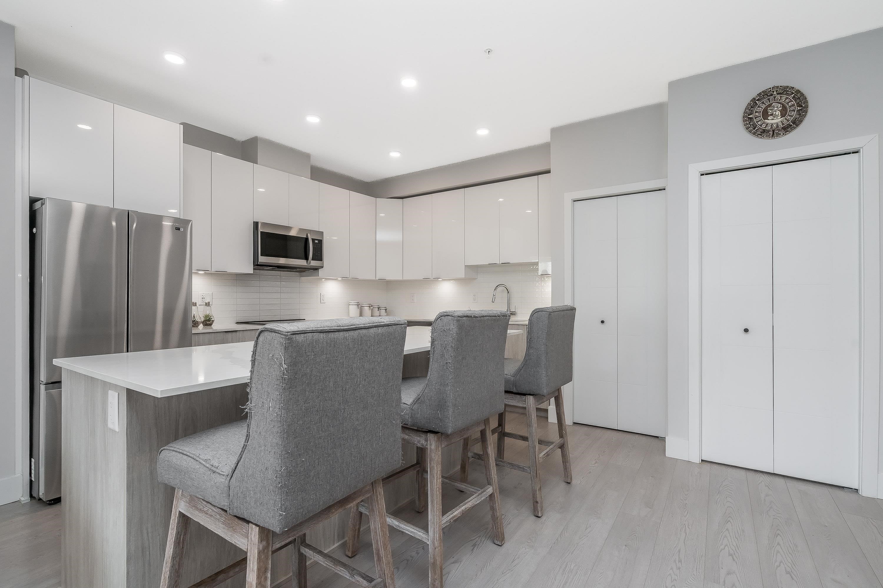 









5486


199a

Street, 120,
Langley,




BC
V3A 0N6

