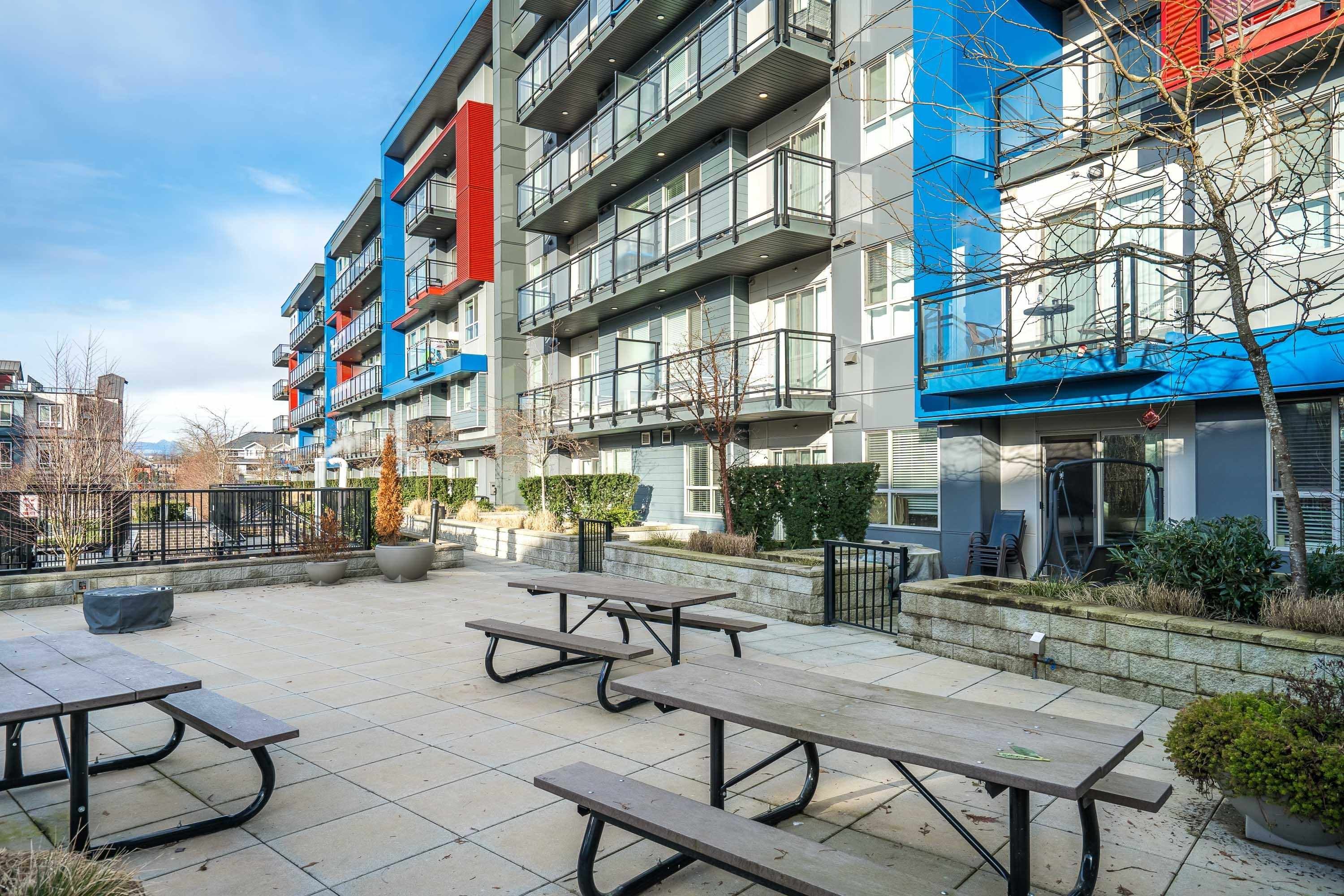 









5486


199a

Street, 120,
Langley,




BC
V3A 0N6

