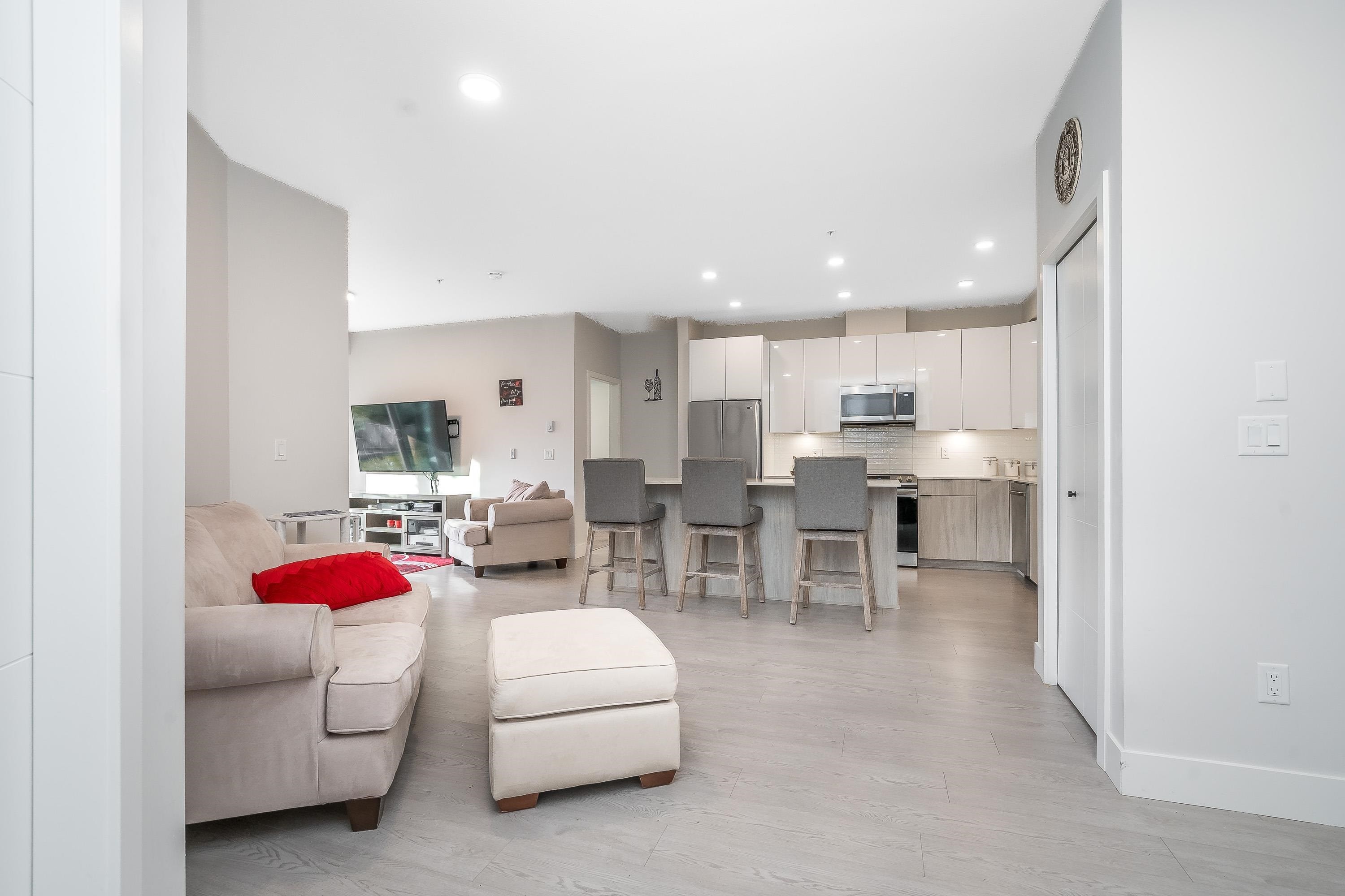 









5486


199a

Street, 120,
Langley,




BC
V3A 0N6

