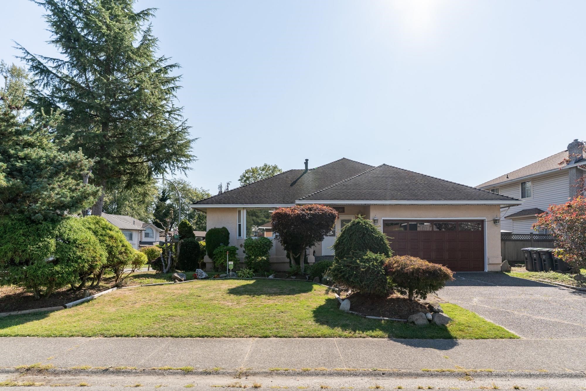 









14092


86a

Avenue,
Surrey,




BC
V3W 0V9

