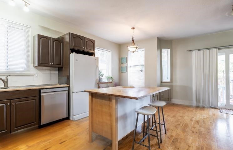 









14092


86a

Avenue,
Surrey,




BC
V3W 0V9

