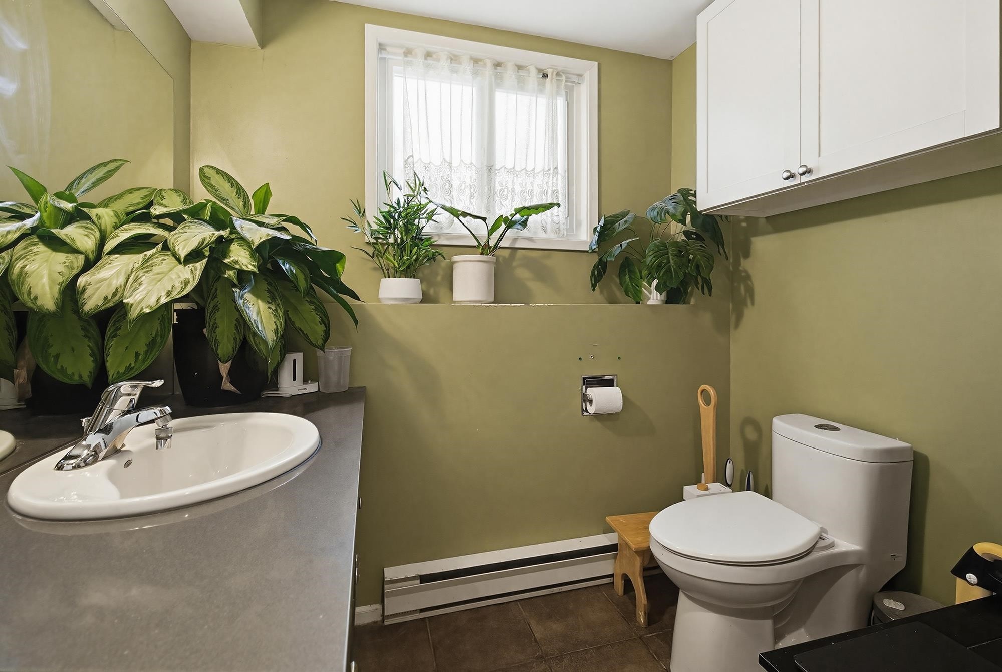 









33394


Heather

Avenue,
Mission,




BC
V2V 4R3

