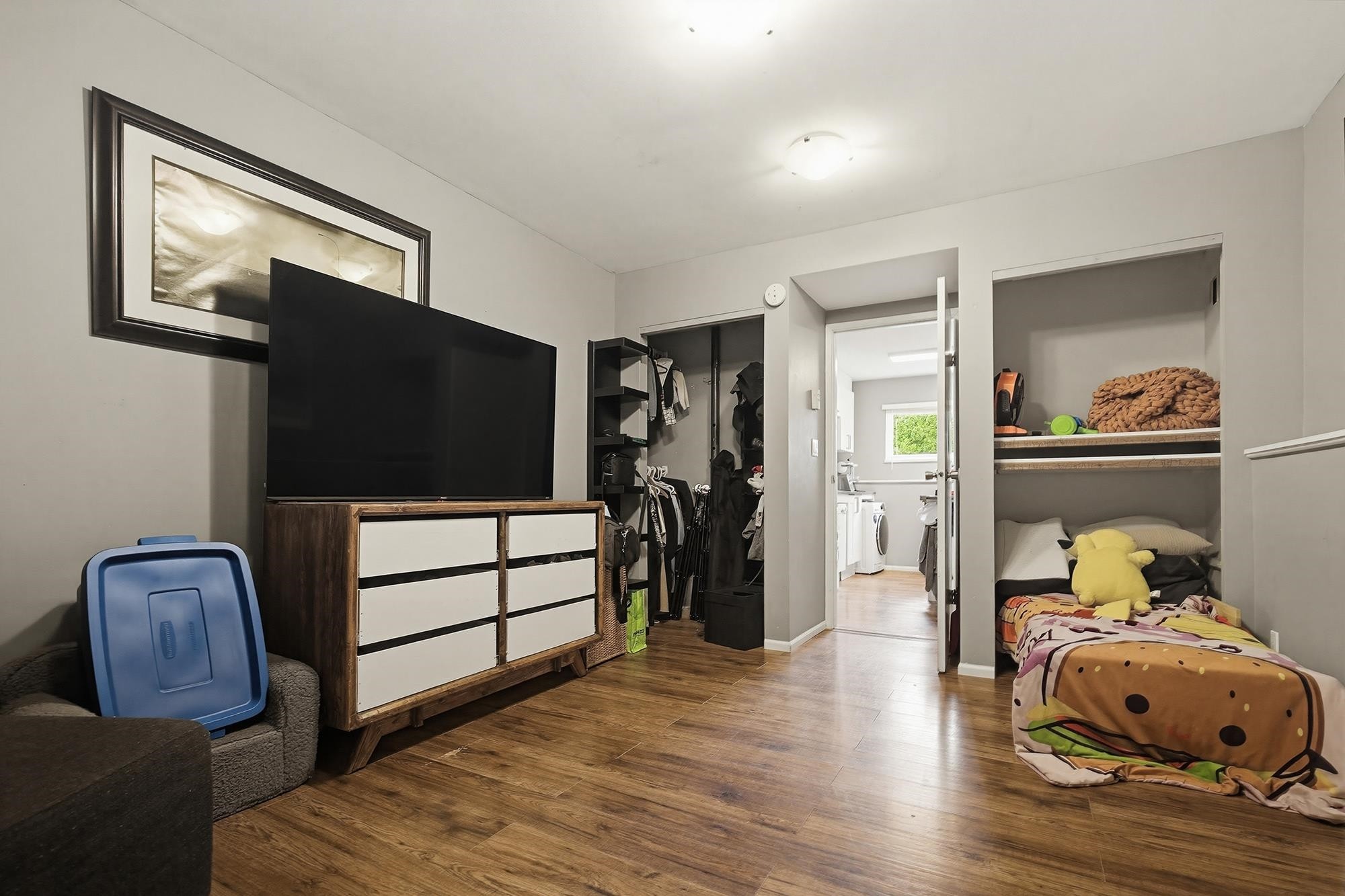 









33394


Heather

Avenue,
Mission,




BC
V2V 4R3

