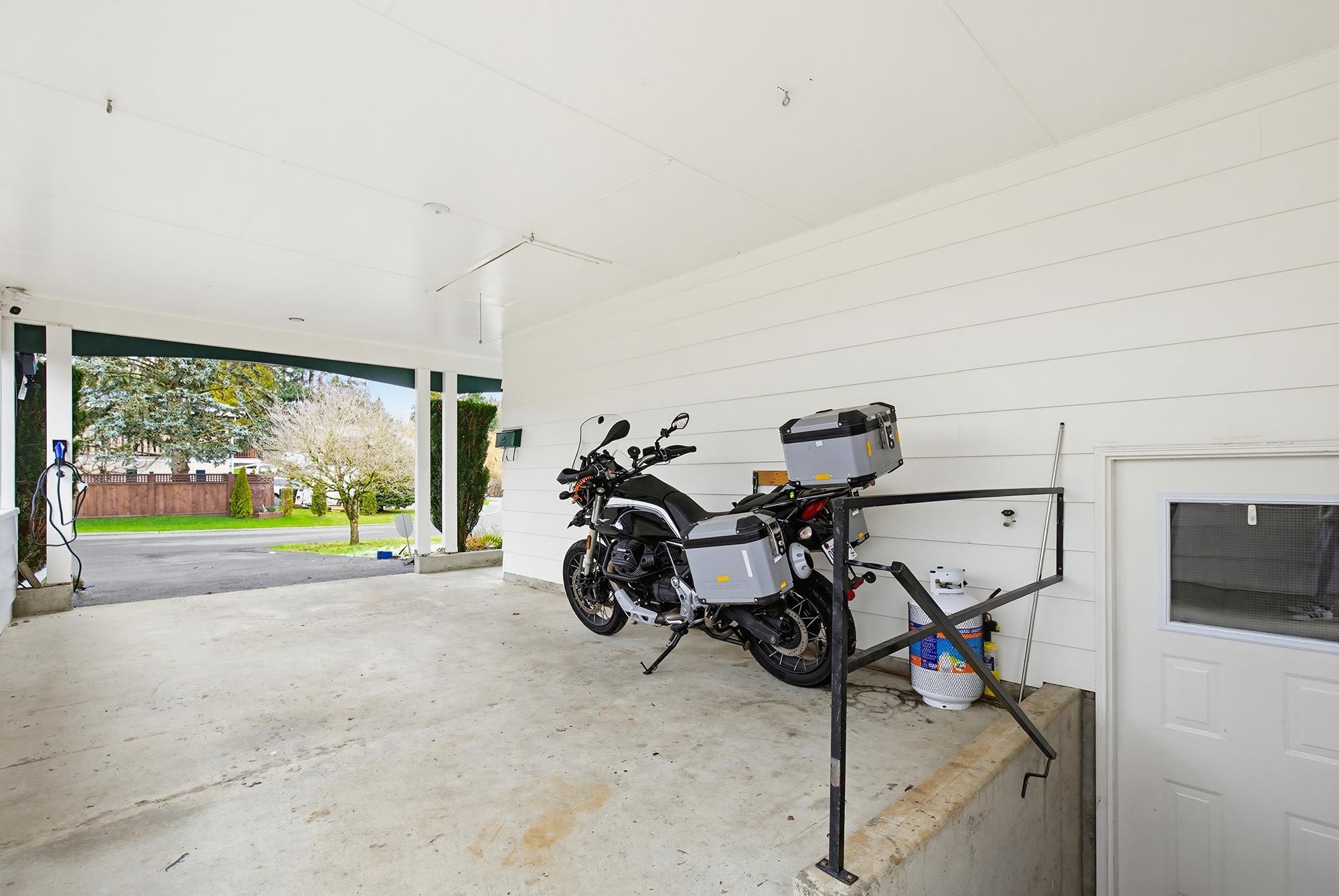 









33394


Heather

Avenue,
Mission,




BC
V2V 4R3

