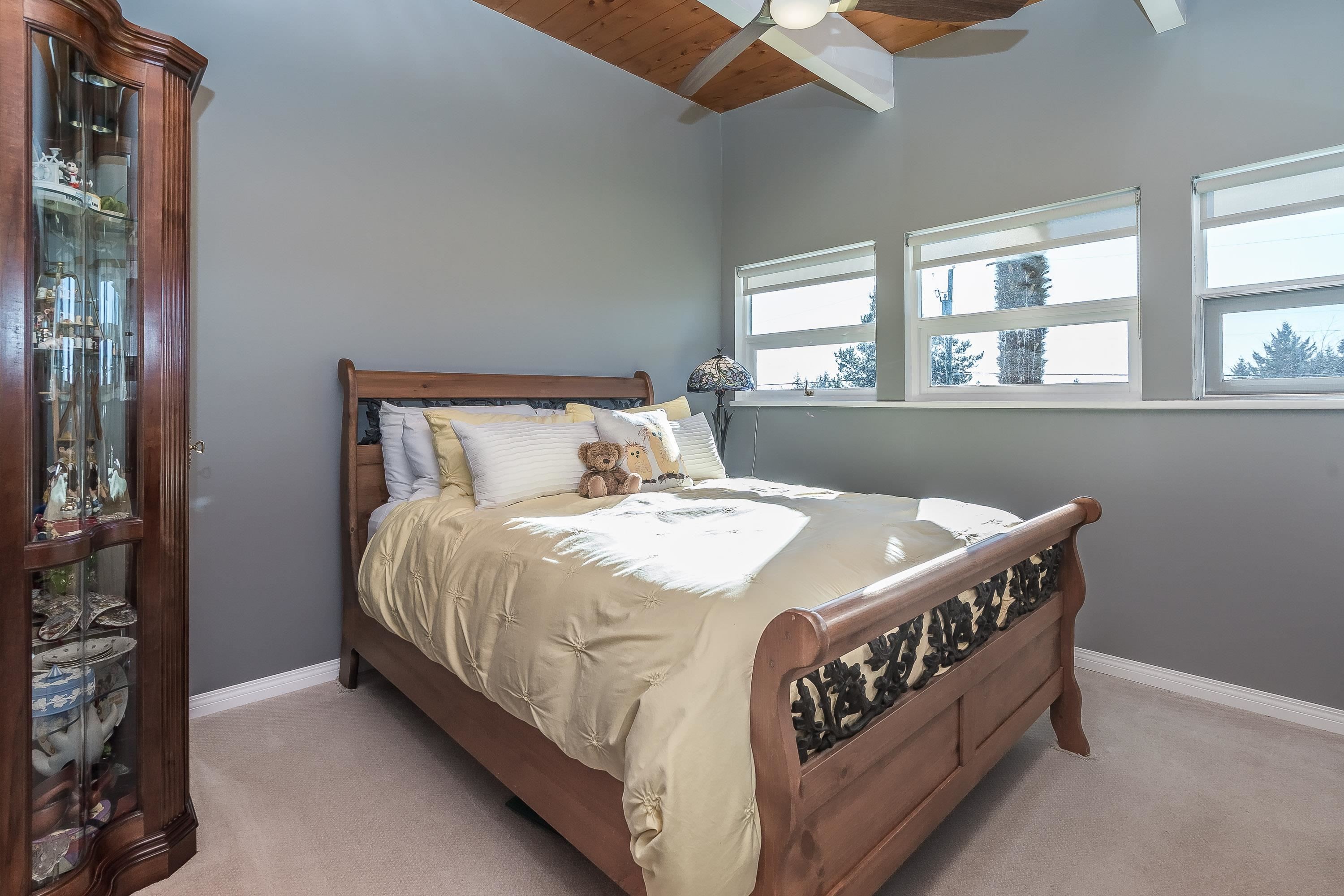 









6572


Kempson

Crescent,
Delta,




BC
V4E 1R5

