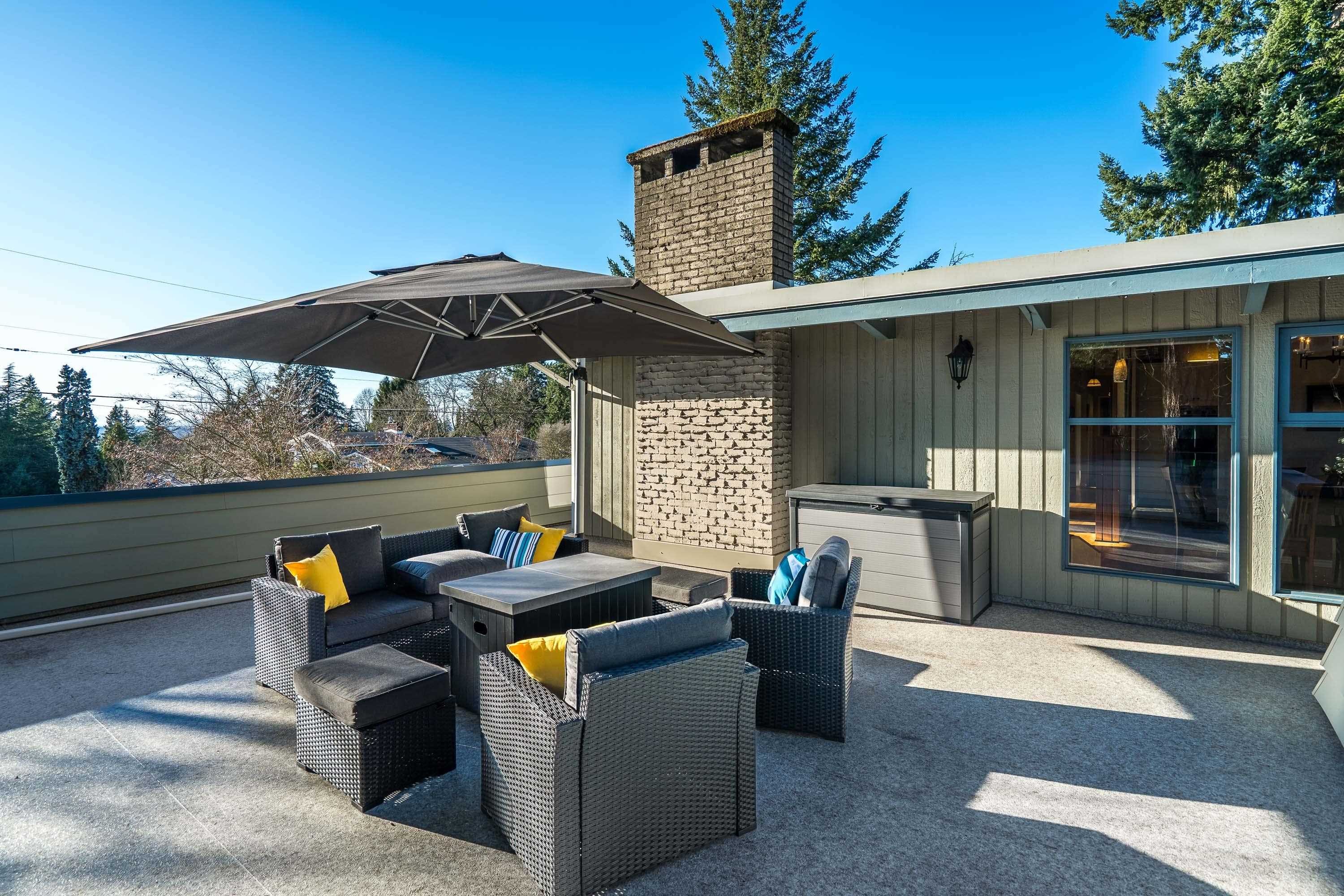 









6572


Kempson

Crescent,
Delta,




BC
V4E 1R5

