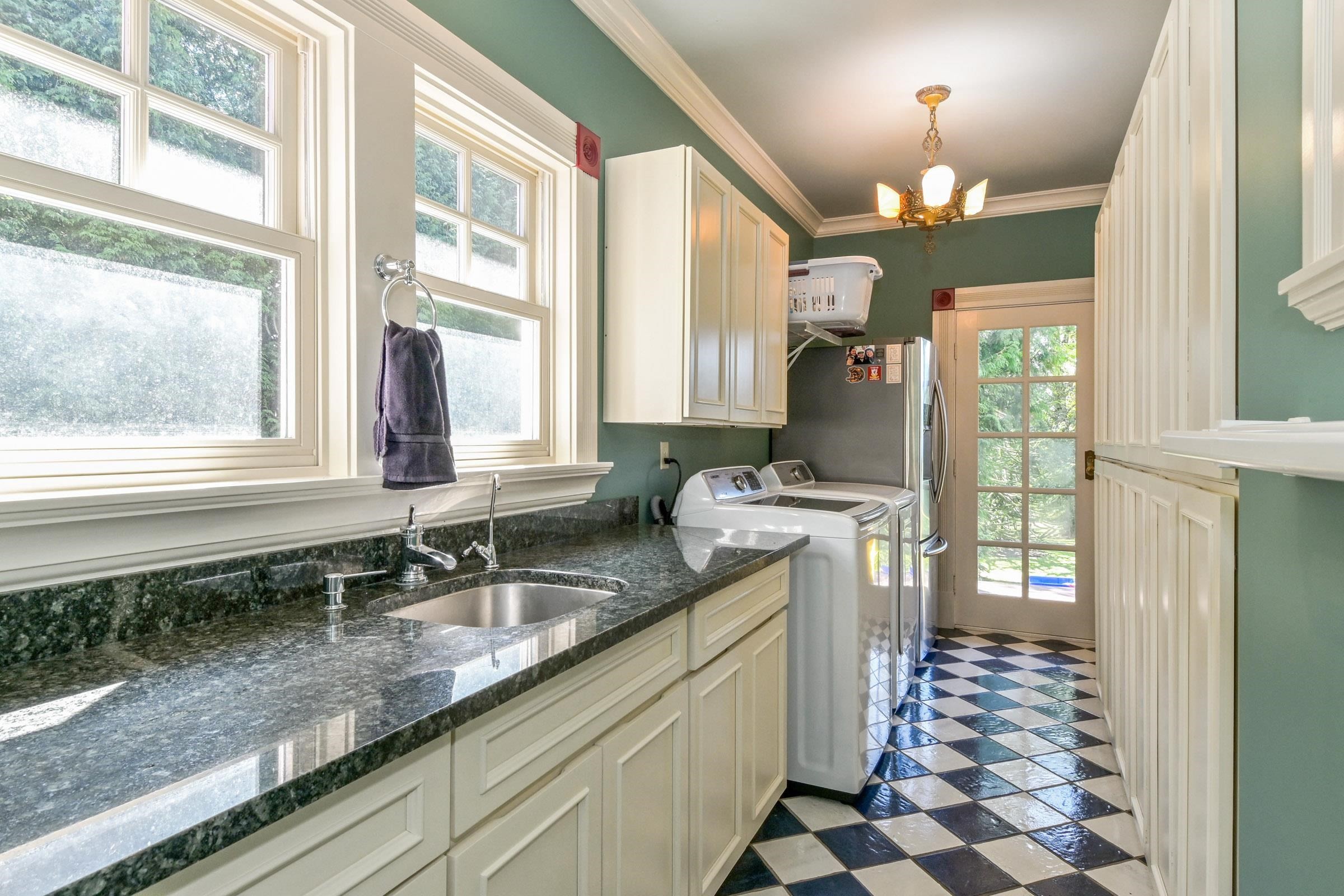 









1526


232

Street,
Langley,




BC
V2Z 2W9

