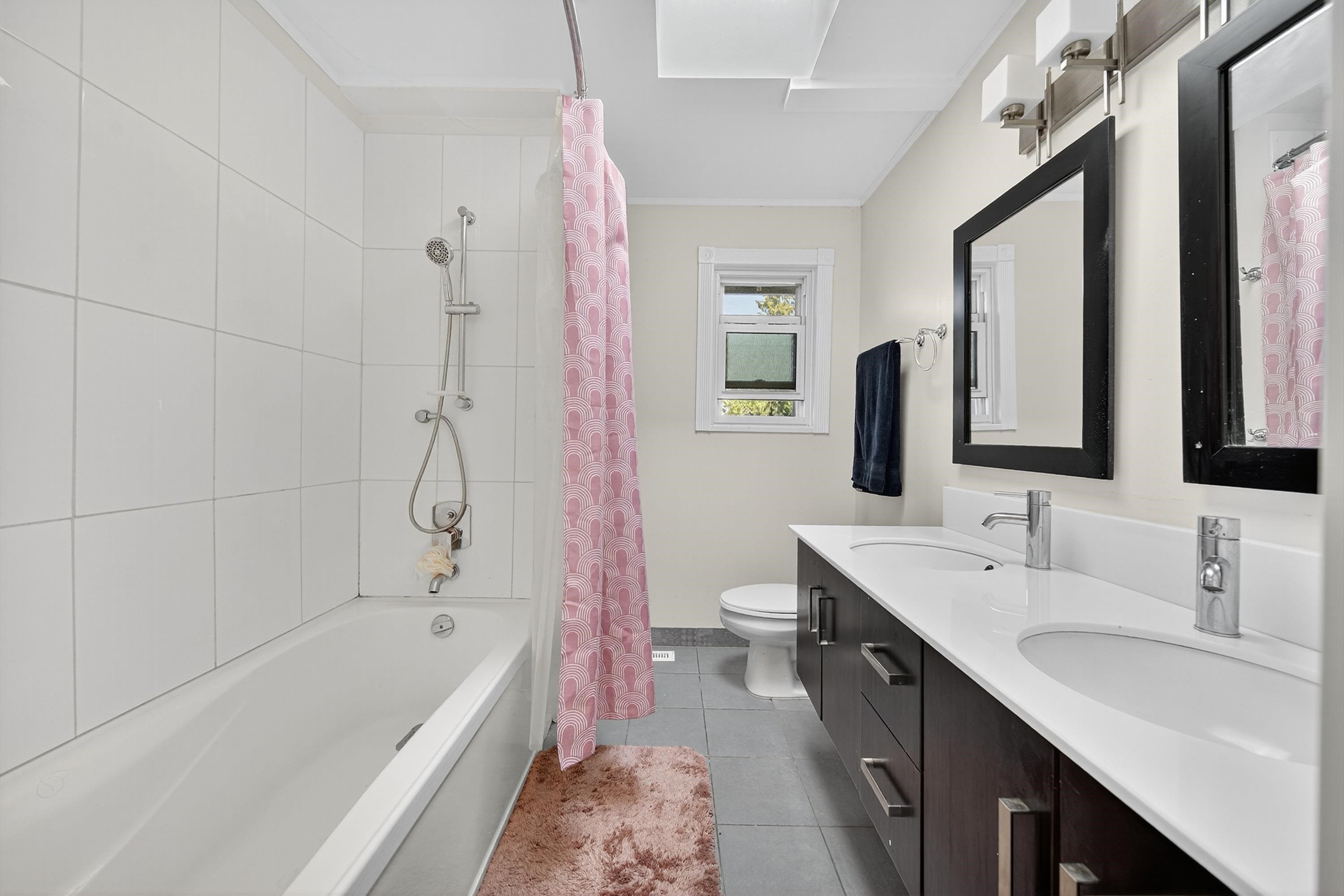 









8607


Byron

Road,
Delta,




BC
V4C 7P7

