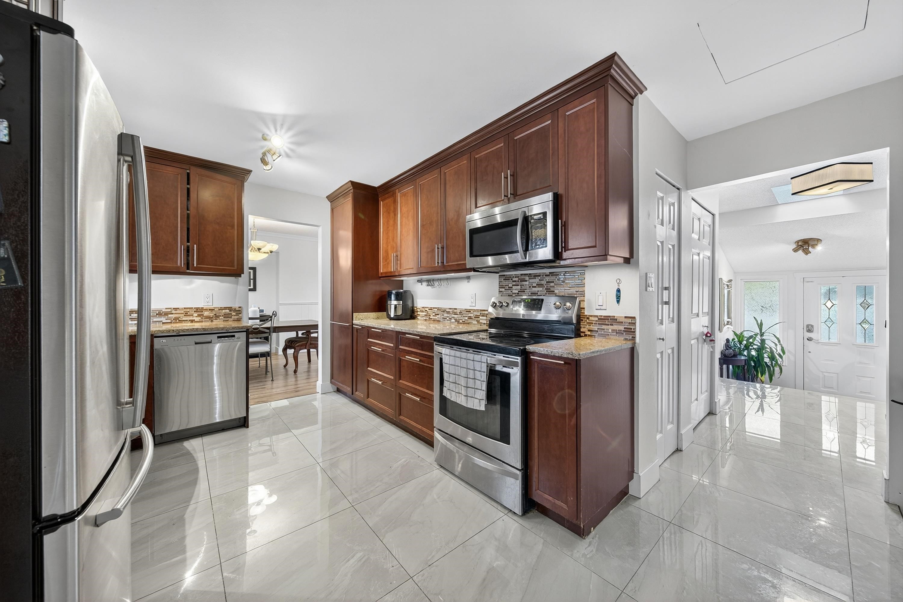 









8607


Byron

Road,
Delta,




BC
V4C 7P7

