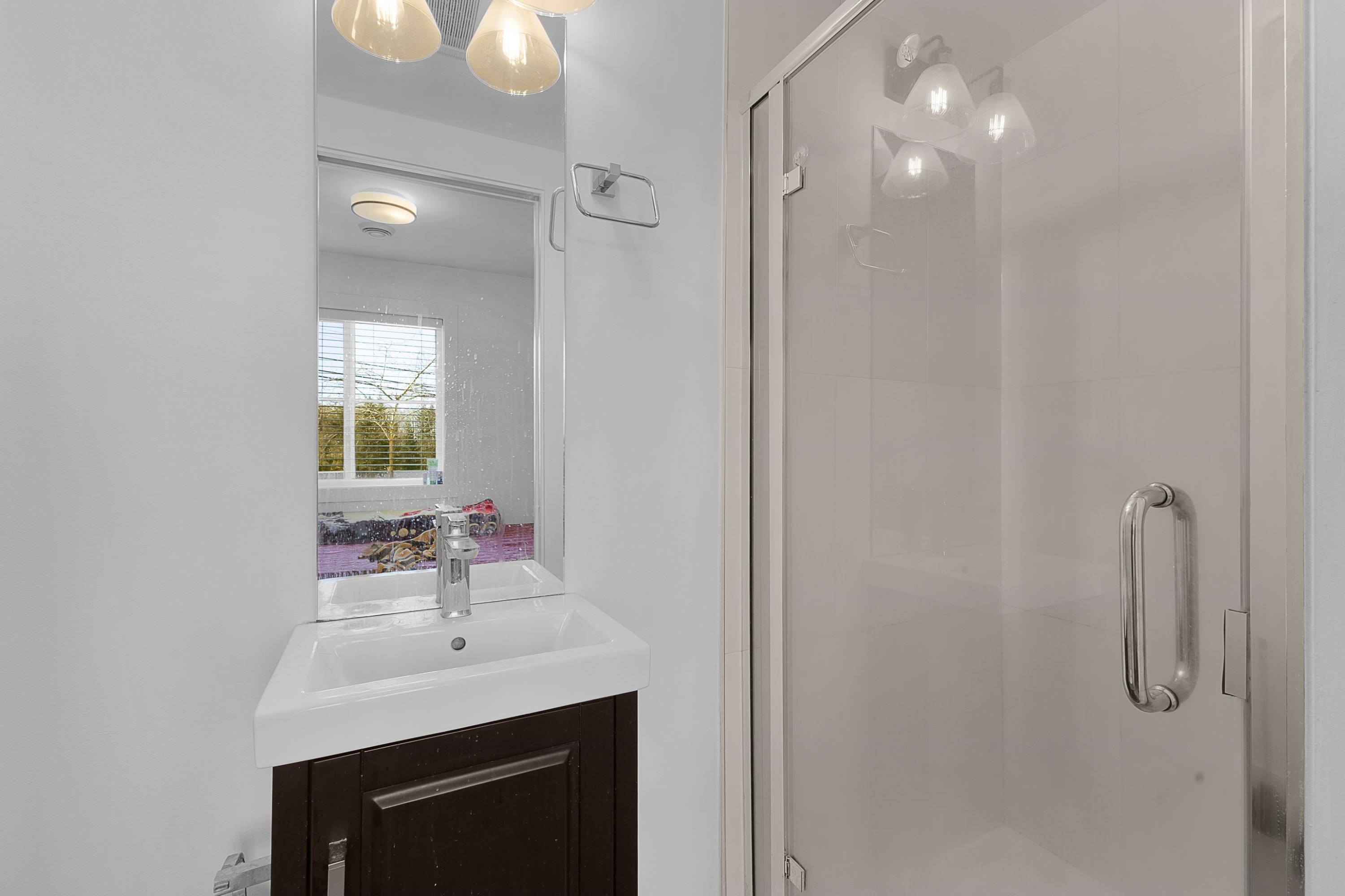 









14355


62

Avenue, 25,
Surrey,




BC
V3X 0K6

