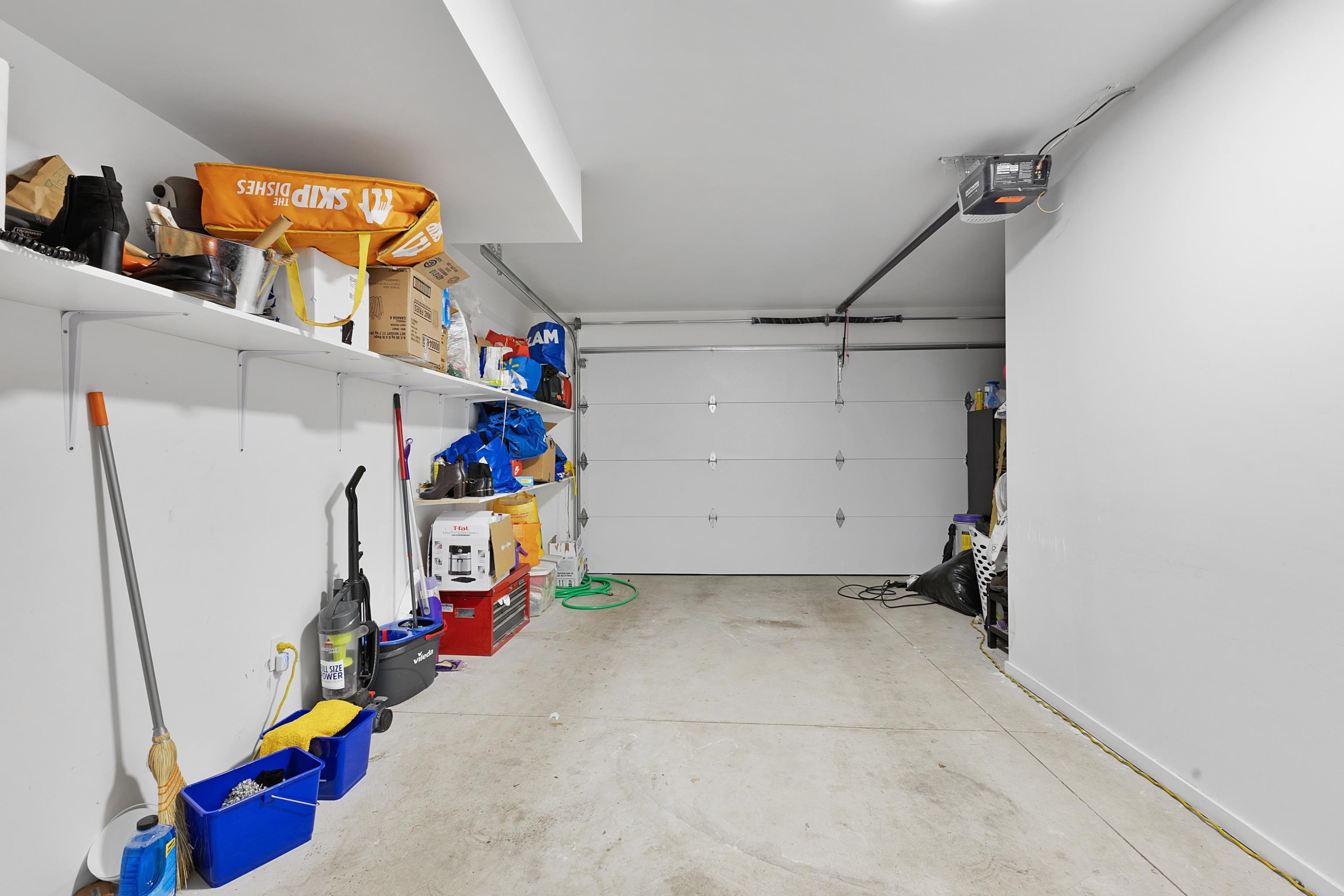 









14355


62

Avenue, 25,
Surrey,




BC
V3X 0K6

