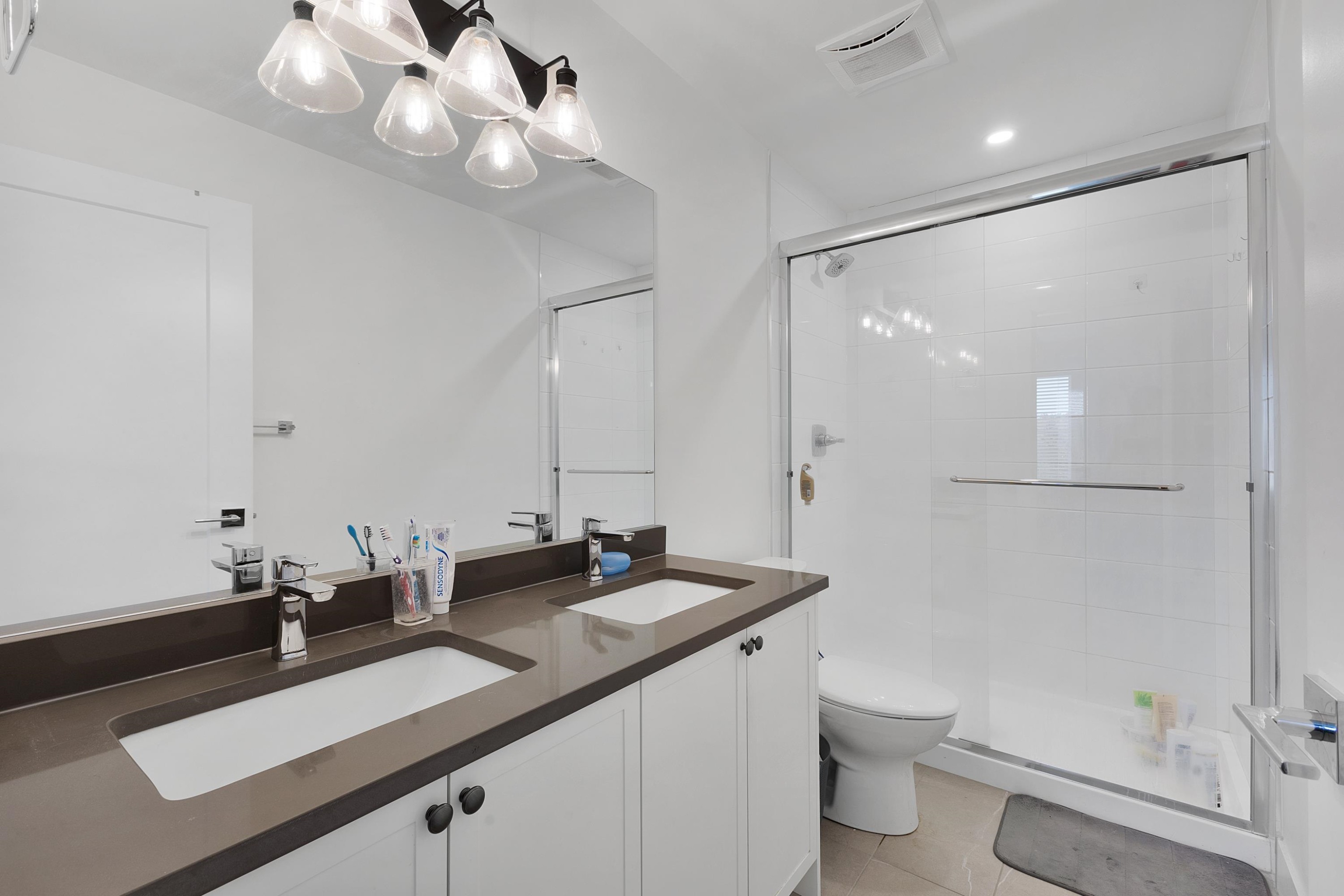 









14355


62

Avenue, 25,
Surrey,




BC
V3X 0K6

