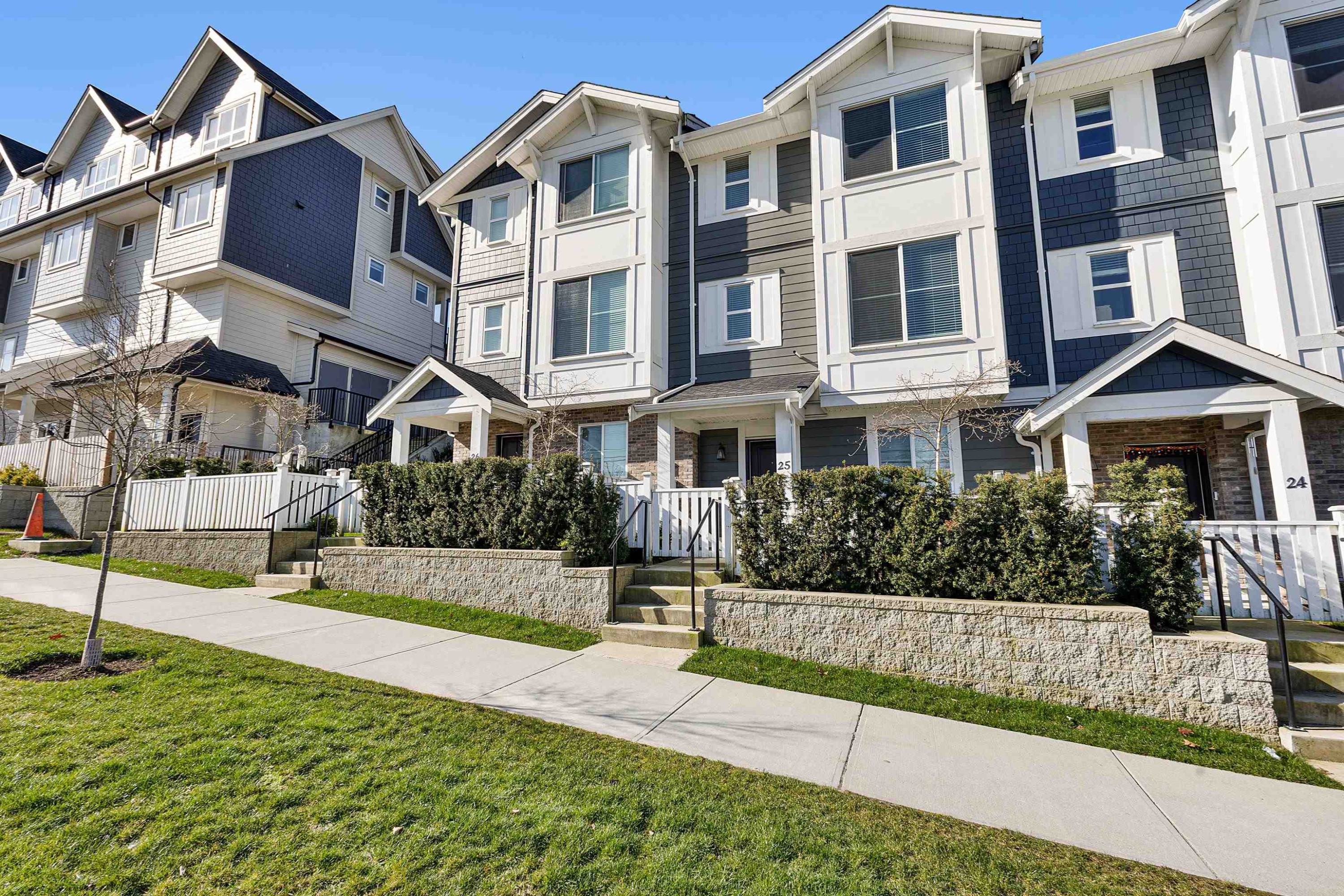 









14355


62

Avenue, 25,
Surrey,




BC
V3X 0K6

