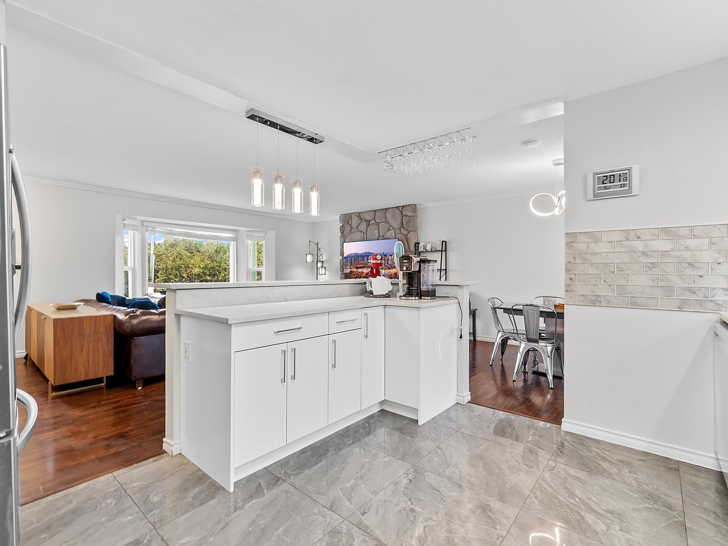









10746


River

Road,
Delta,




BC
V4C 2R9

