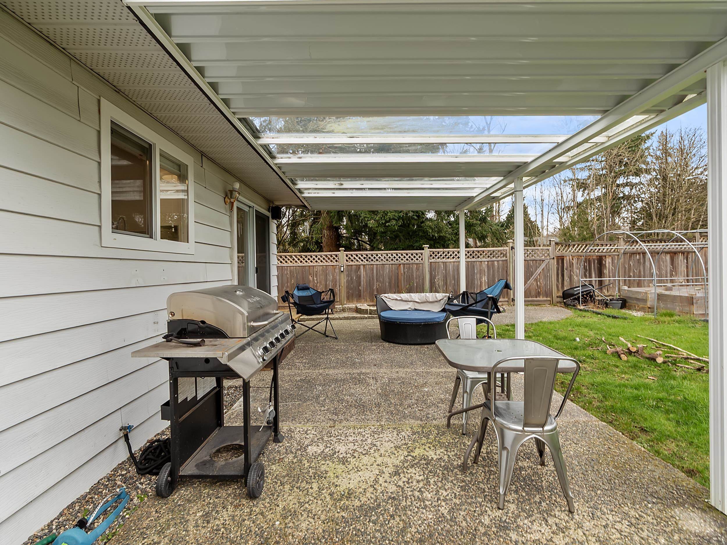 









10746


River

Road,
Delta,




BC
V4C 2R9

