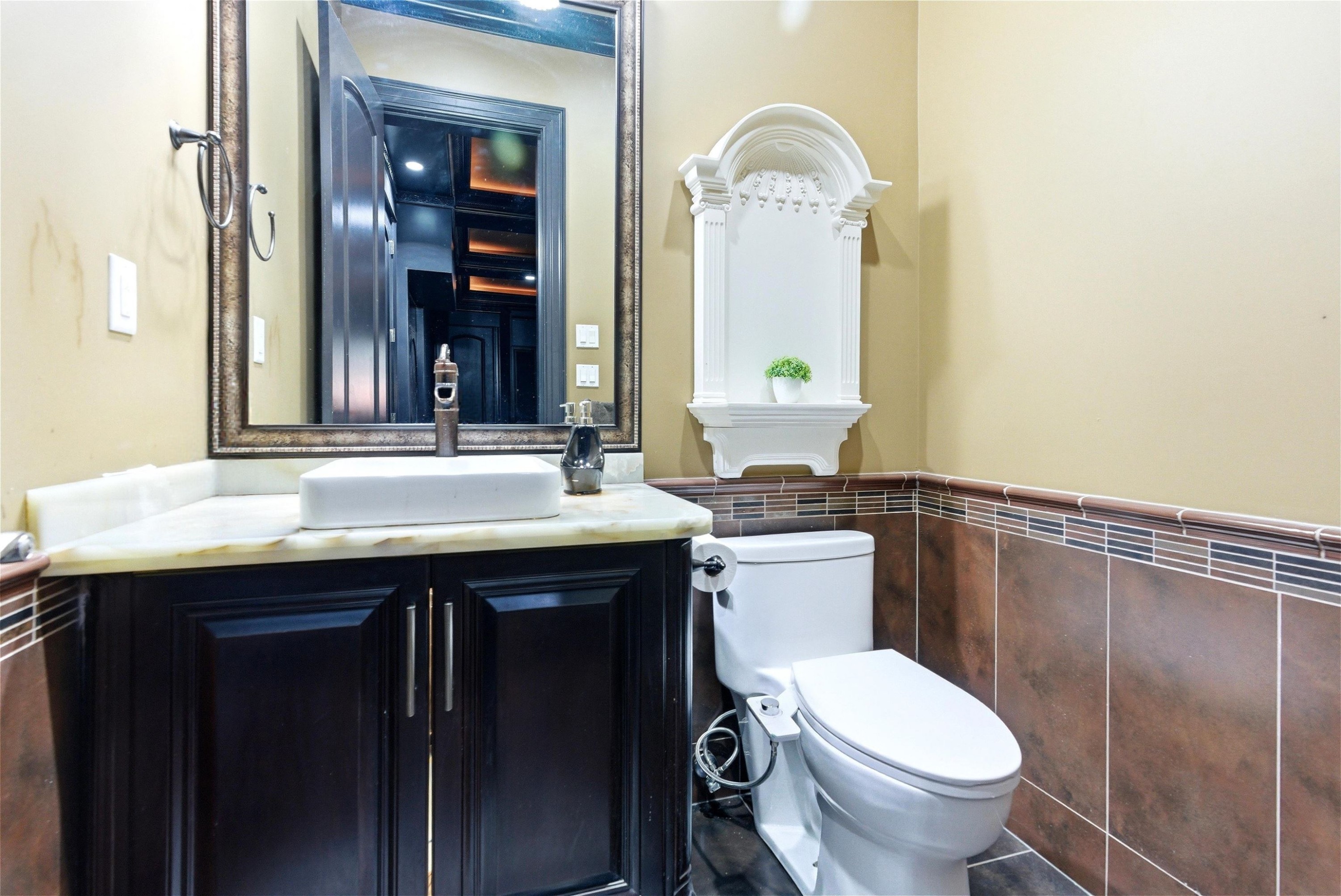 









21098


85

Avenue,
Langley,




BC
V1M 2M4

