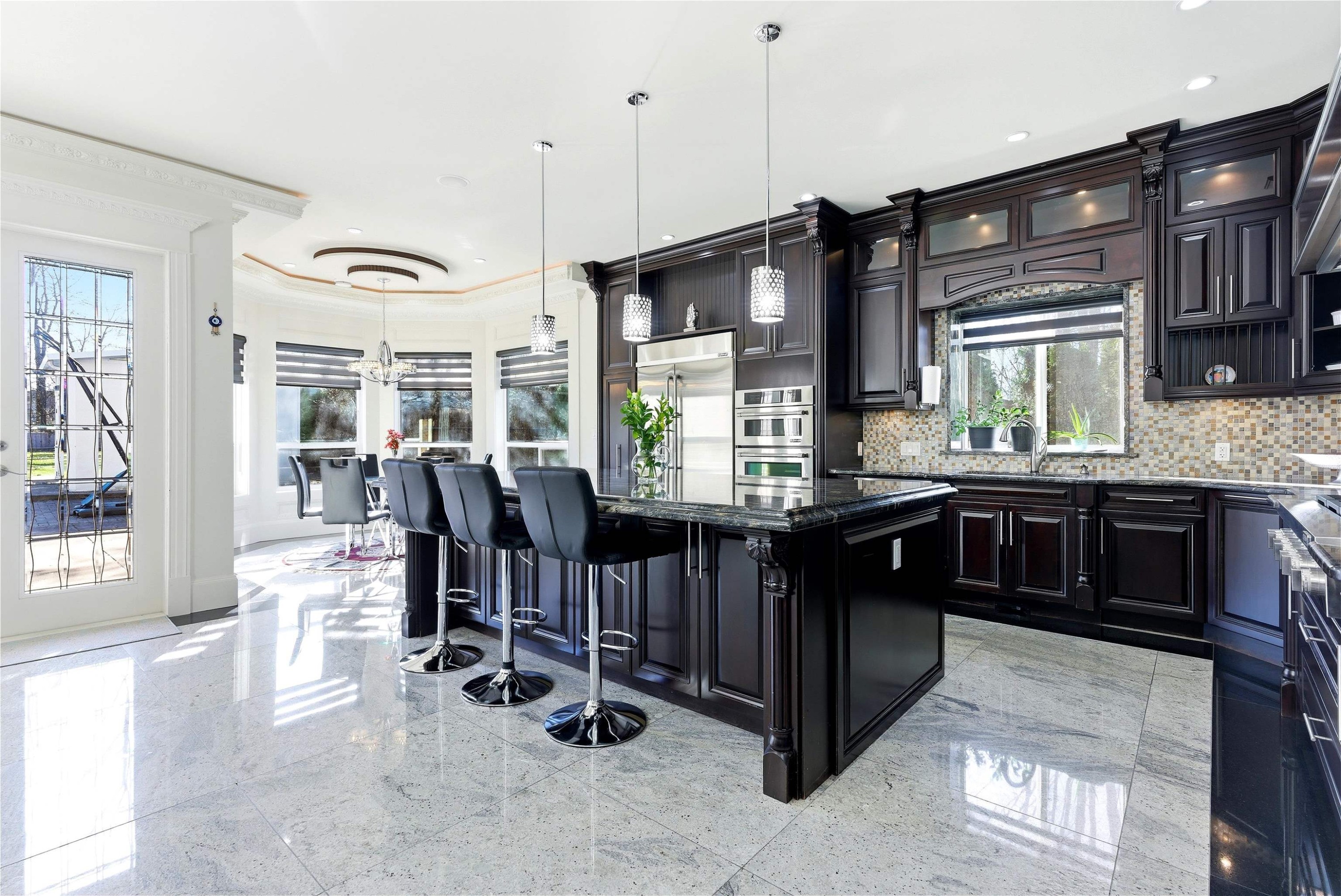 









21098


85

Avenue,
Langley,




BC
V1M 2M4

