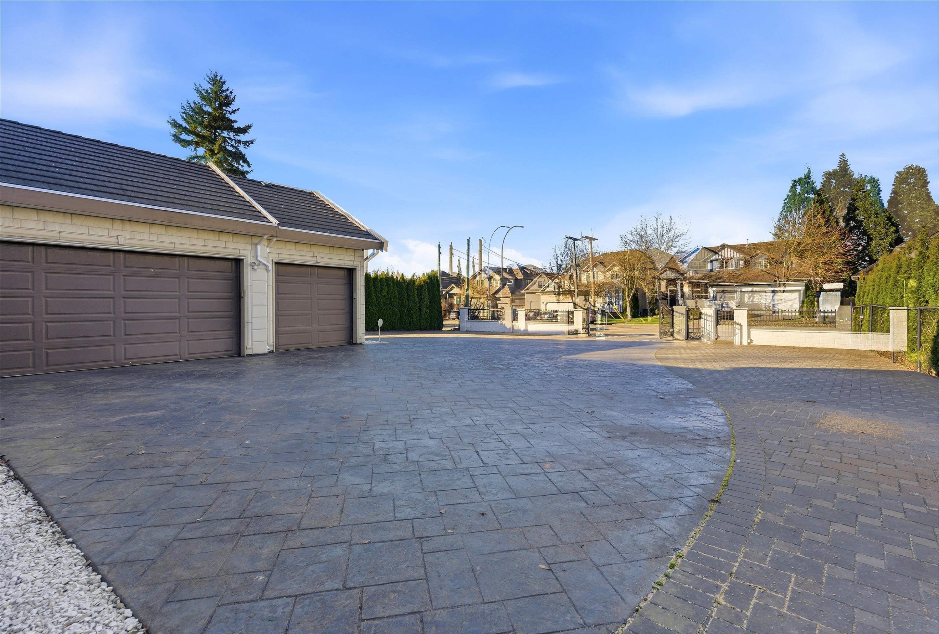 









21098


85

Avenue,
Langley,




BC
V1M 2M4

