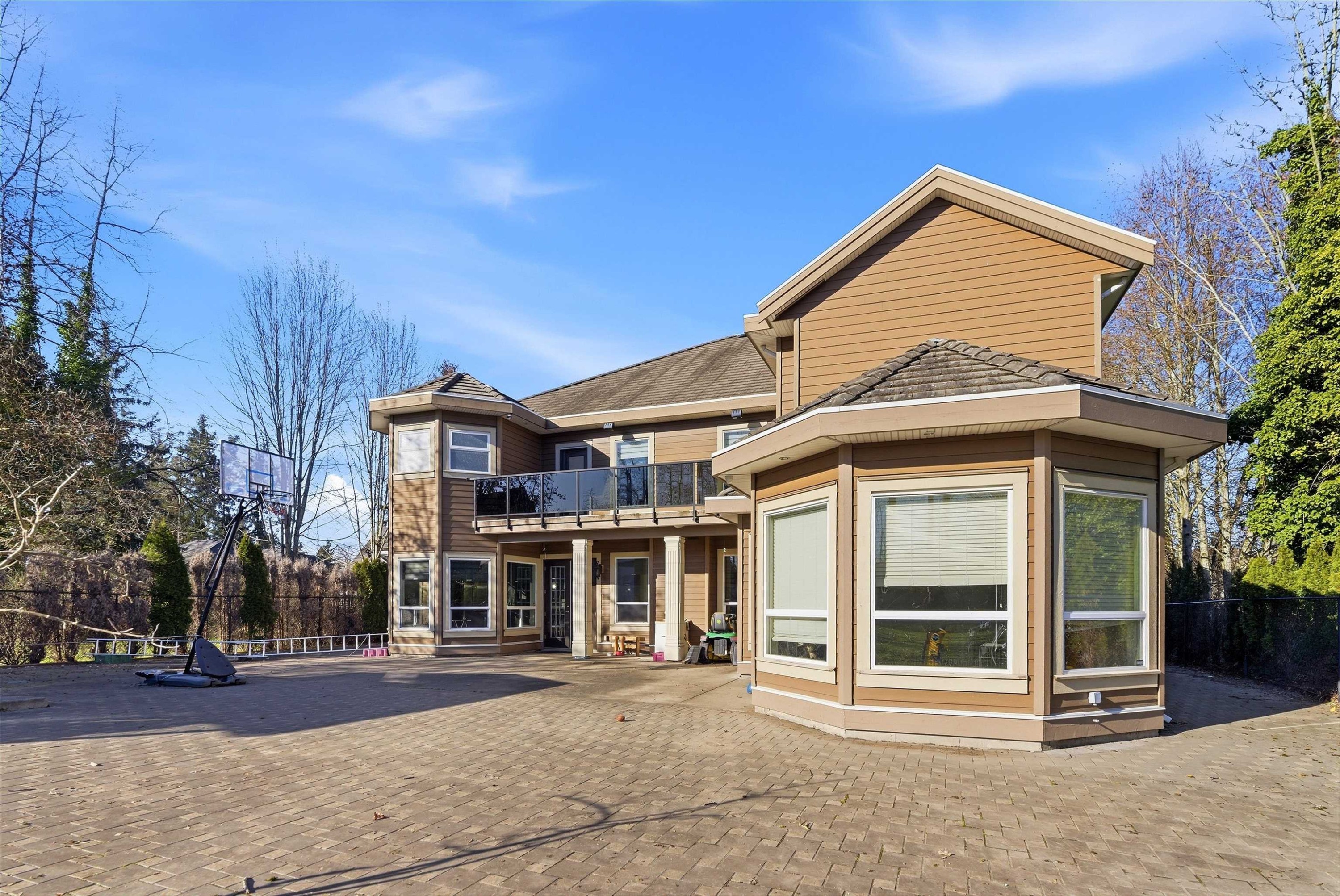 









21098


85

Avenue,
Langley,




BC
V1M 2M4

