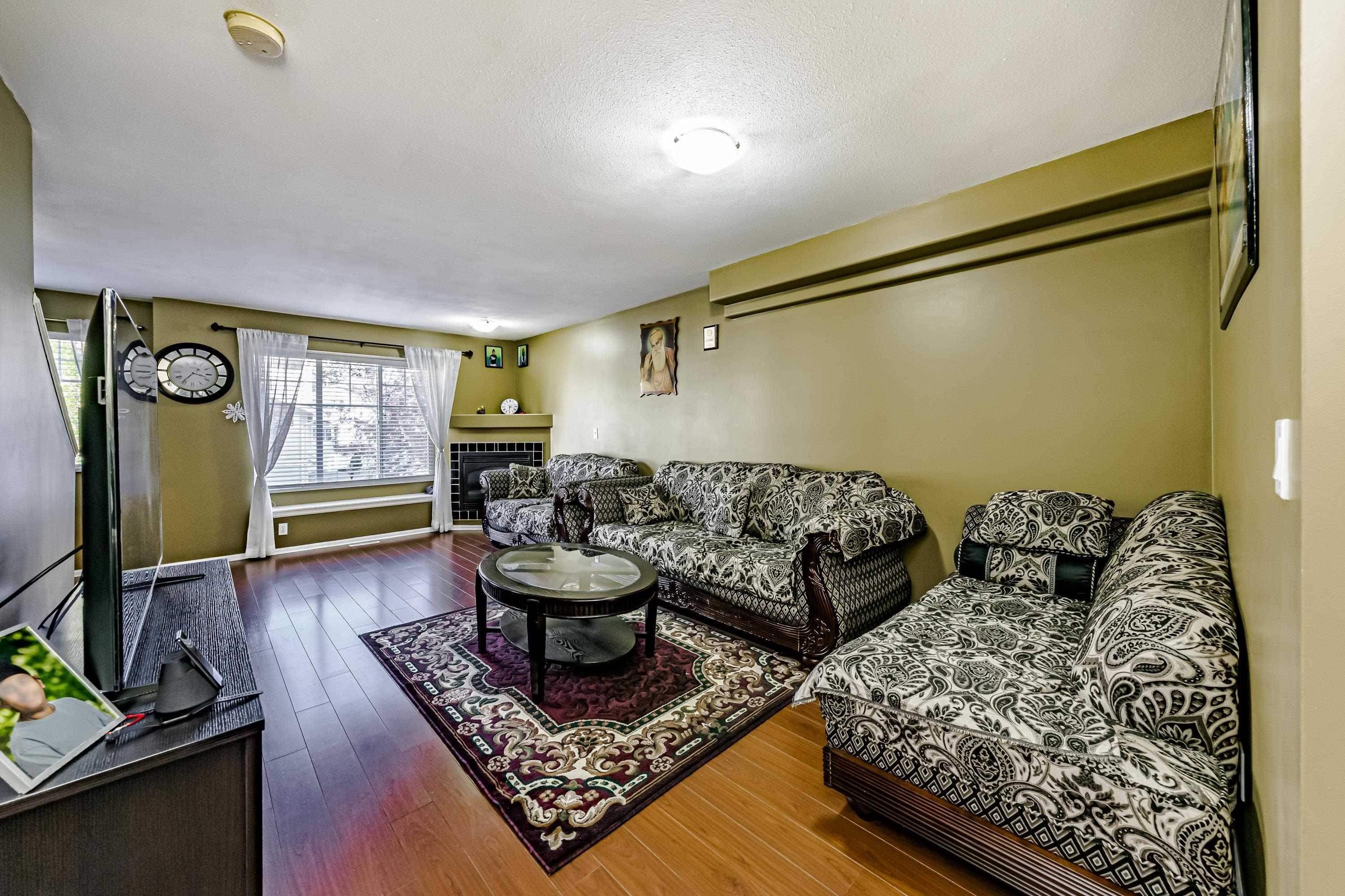 









12110


75a

Avenue, 80,
Surrey,




BC
V3W 1M1

