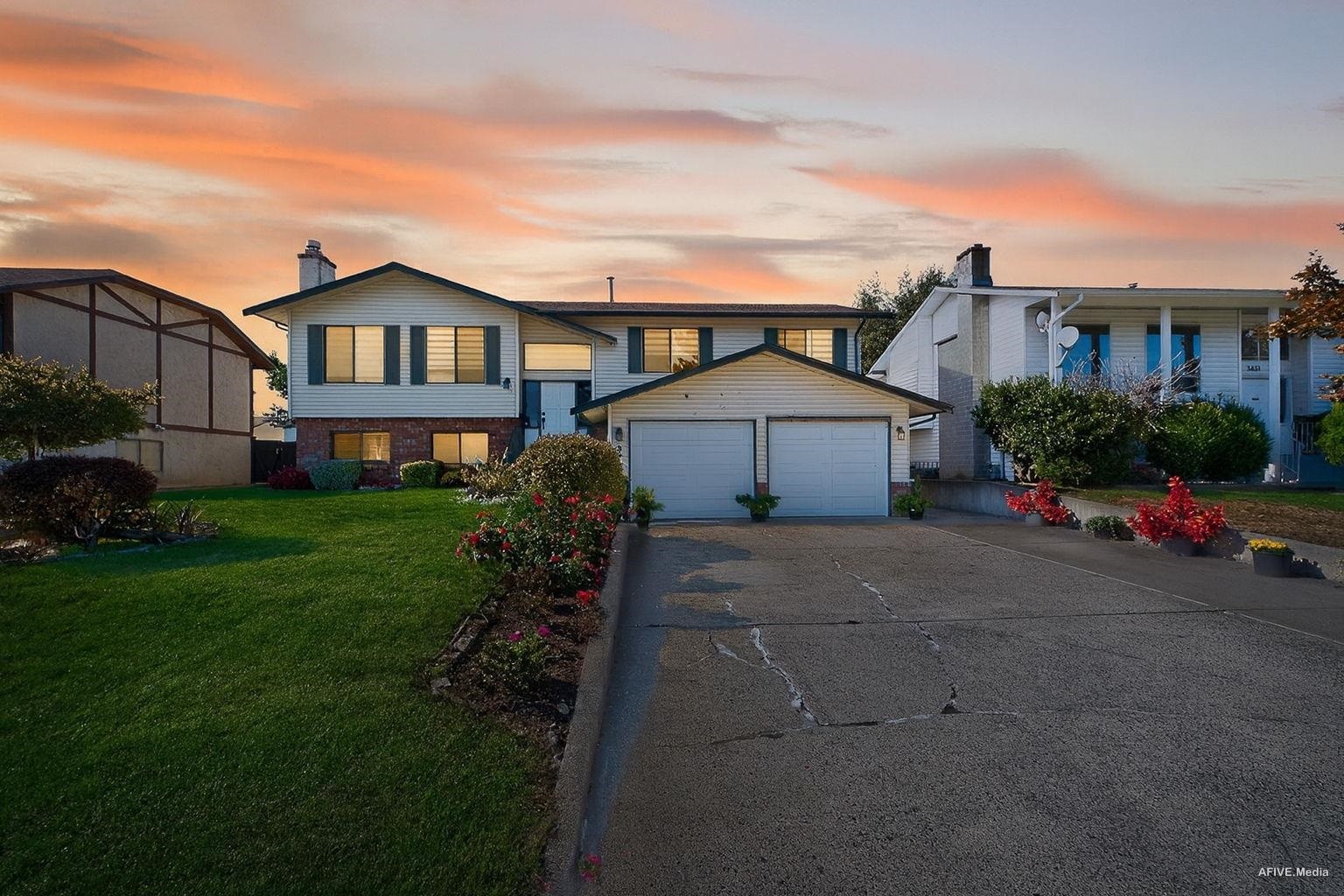 









3443


Shuswap

Terrace,
Abbotsford,




BC
V2T 4Z4

