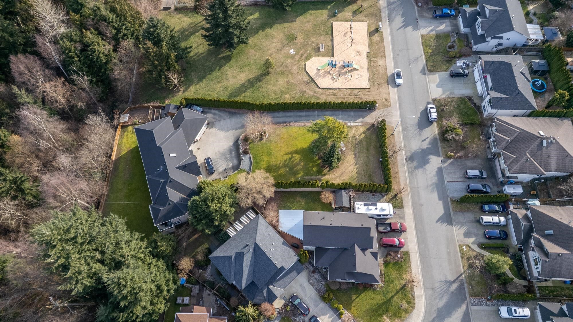 









33697


Veres

Terrace,
Mission,







BC
V2V 7C5

