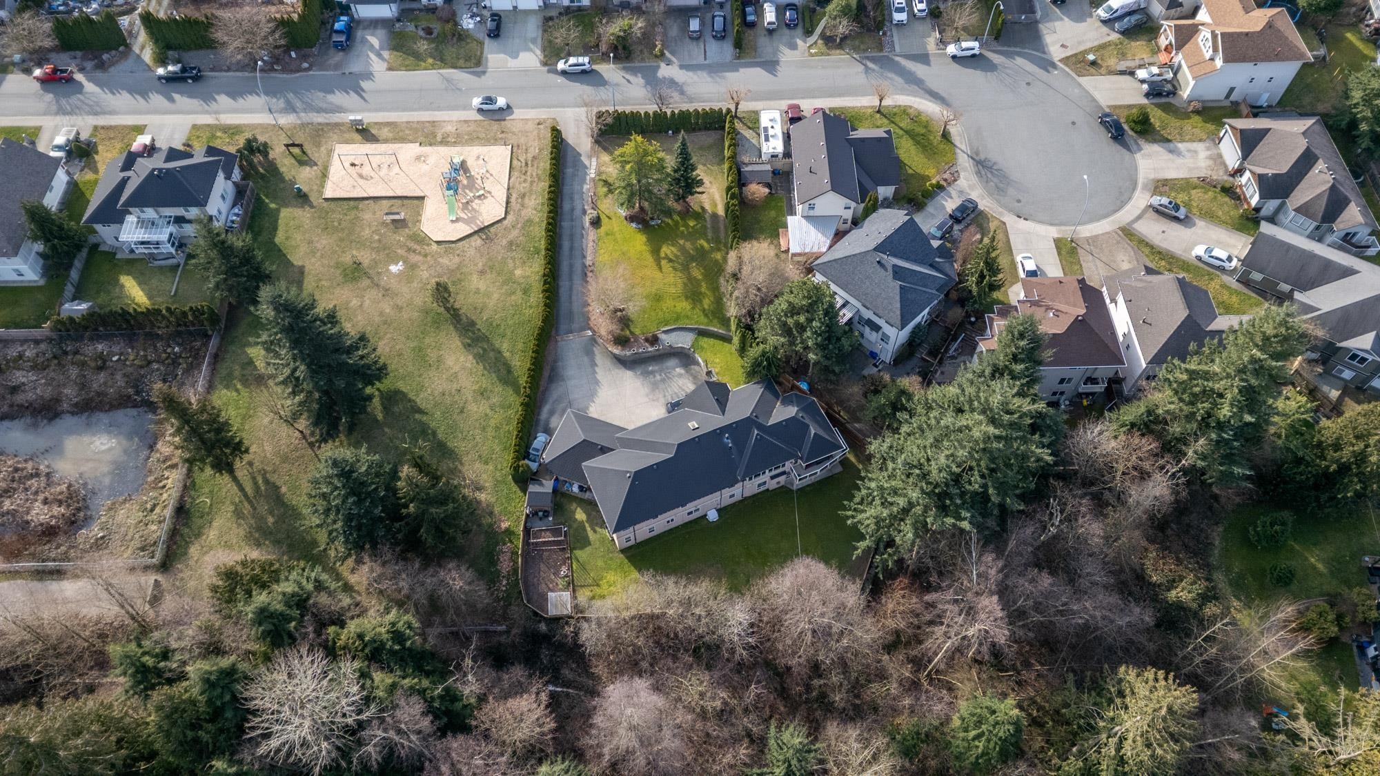 









33697


Veres

Terrace,
Mission,







BC
V2V 7C5

