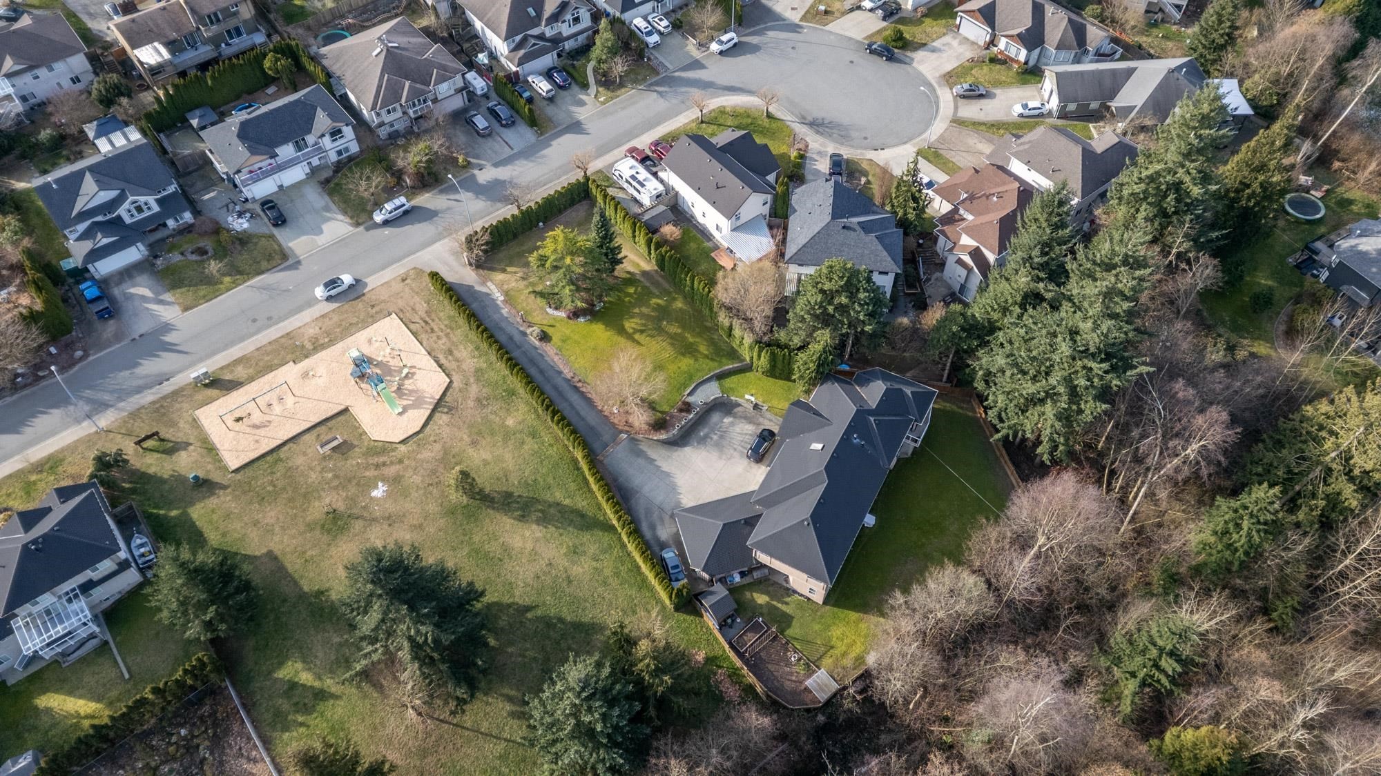 









33697


Veres

Terrace,
Mission,







BC
V2V 7C5

